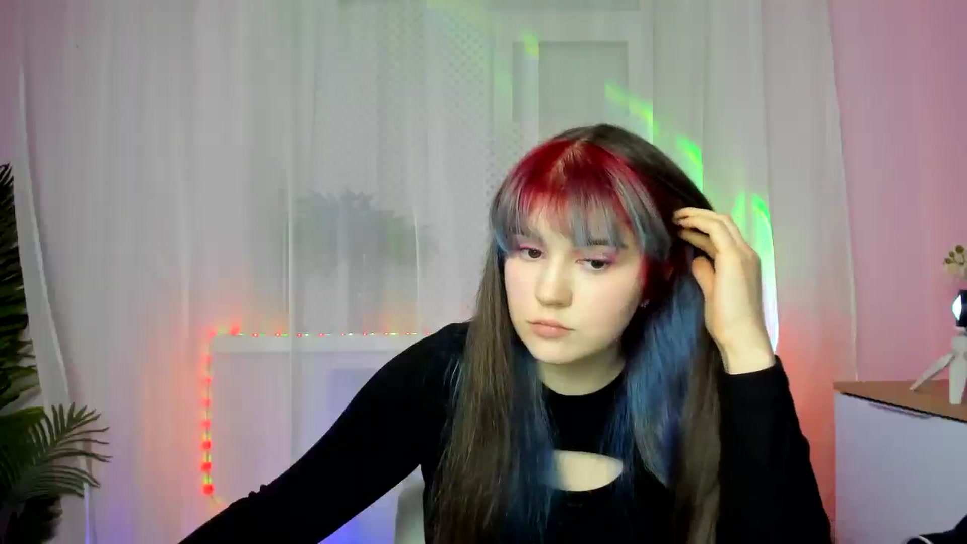 Gallery image thumbnail from ChloeQueen's myfreecams stream on, 02/17/2025, 14:14 image 4 of 20