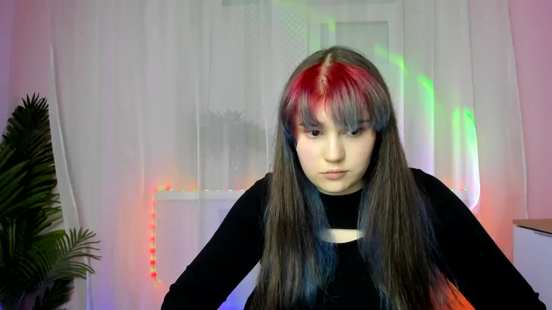 Gallery image thumbnail from ChloeQueen's myfreecams stream on, 02/17/2025, 15:31 image 14 of 20