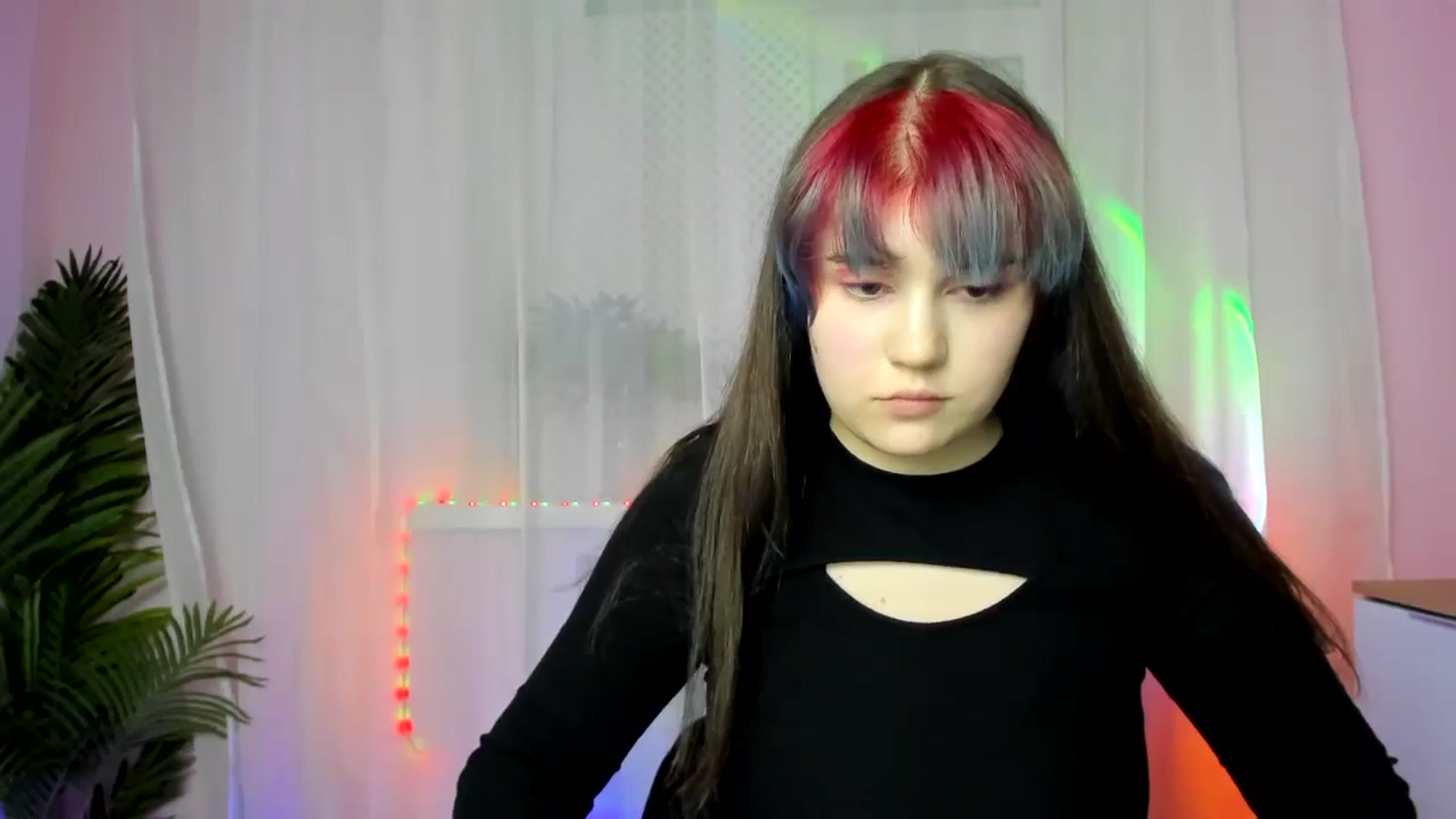 Gallery image thumbnail from ChloeQueen's myfreecams stream on, 02/17/2025, 15:31 image 18 of 20
