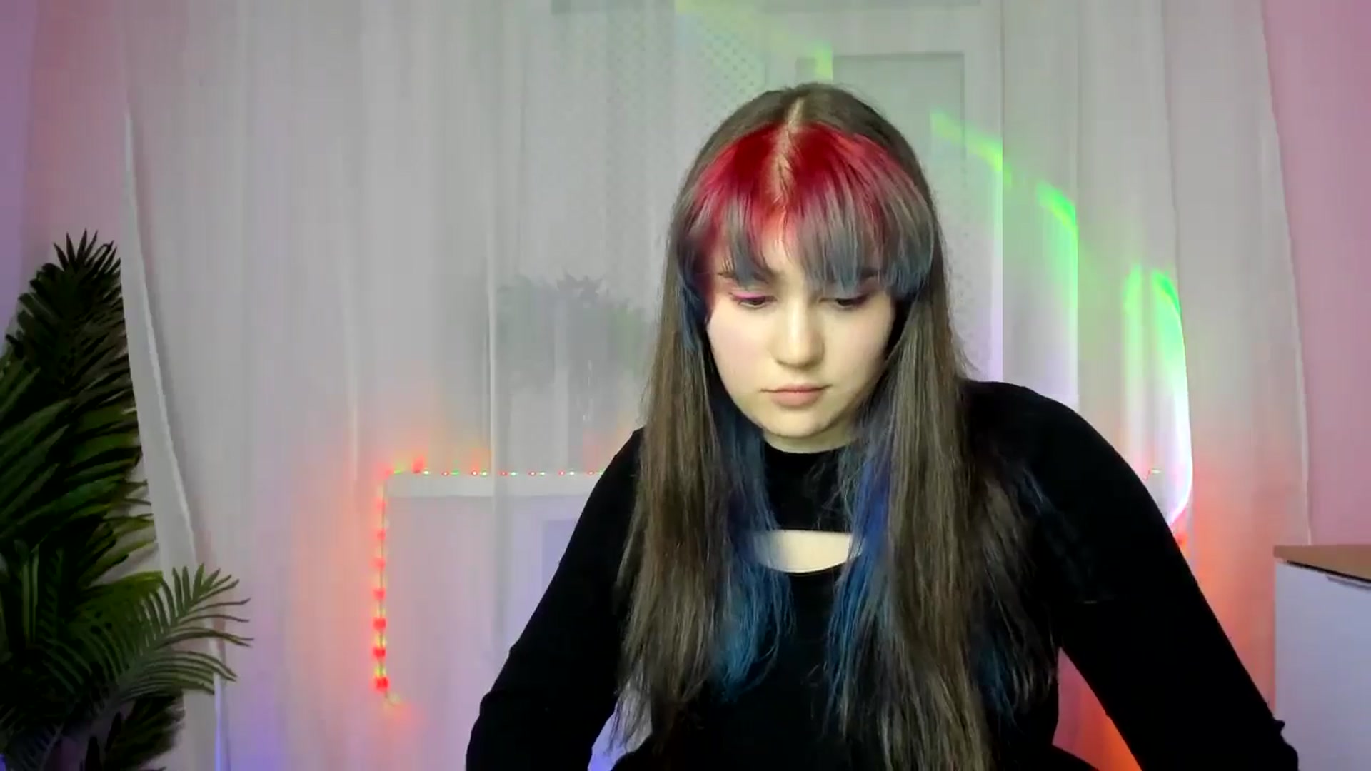 Gallery image thumbnail from ChloeQueen's myfreecams stream on, 02/17/2025, 15:31 image 2 of 20