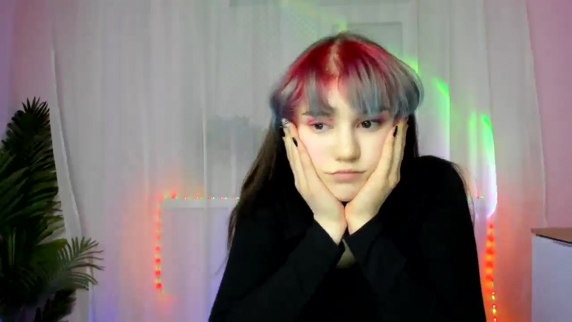 Gallery image thumbnail from ChloeQueen's myfreecams stream on, 02/17/2025, 15:31 image 10 of 20