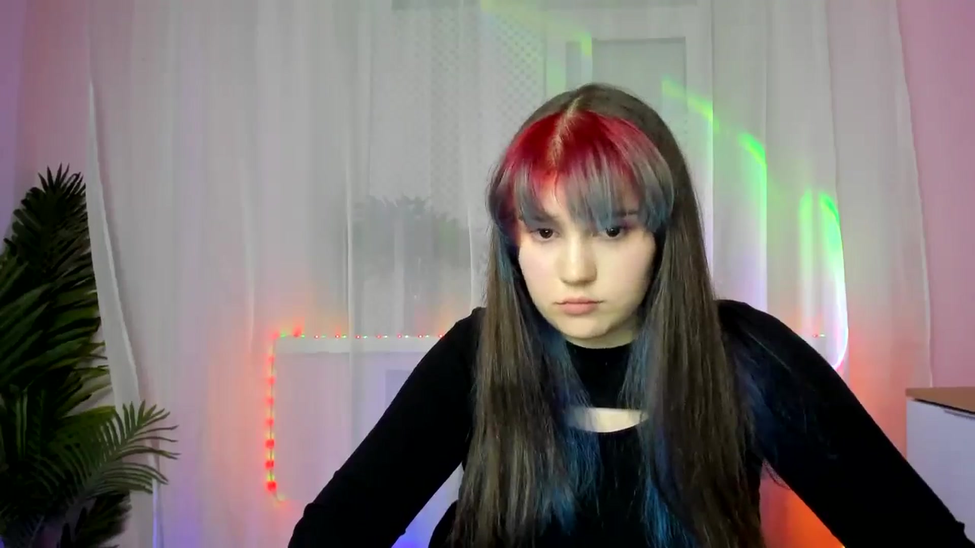 Gallery image thumbnail from ChloeQueen's myfreecams stream on, 02/17/2025, 15:31 image 17 of 20