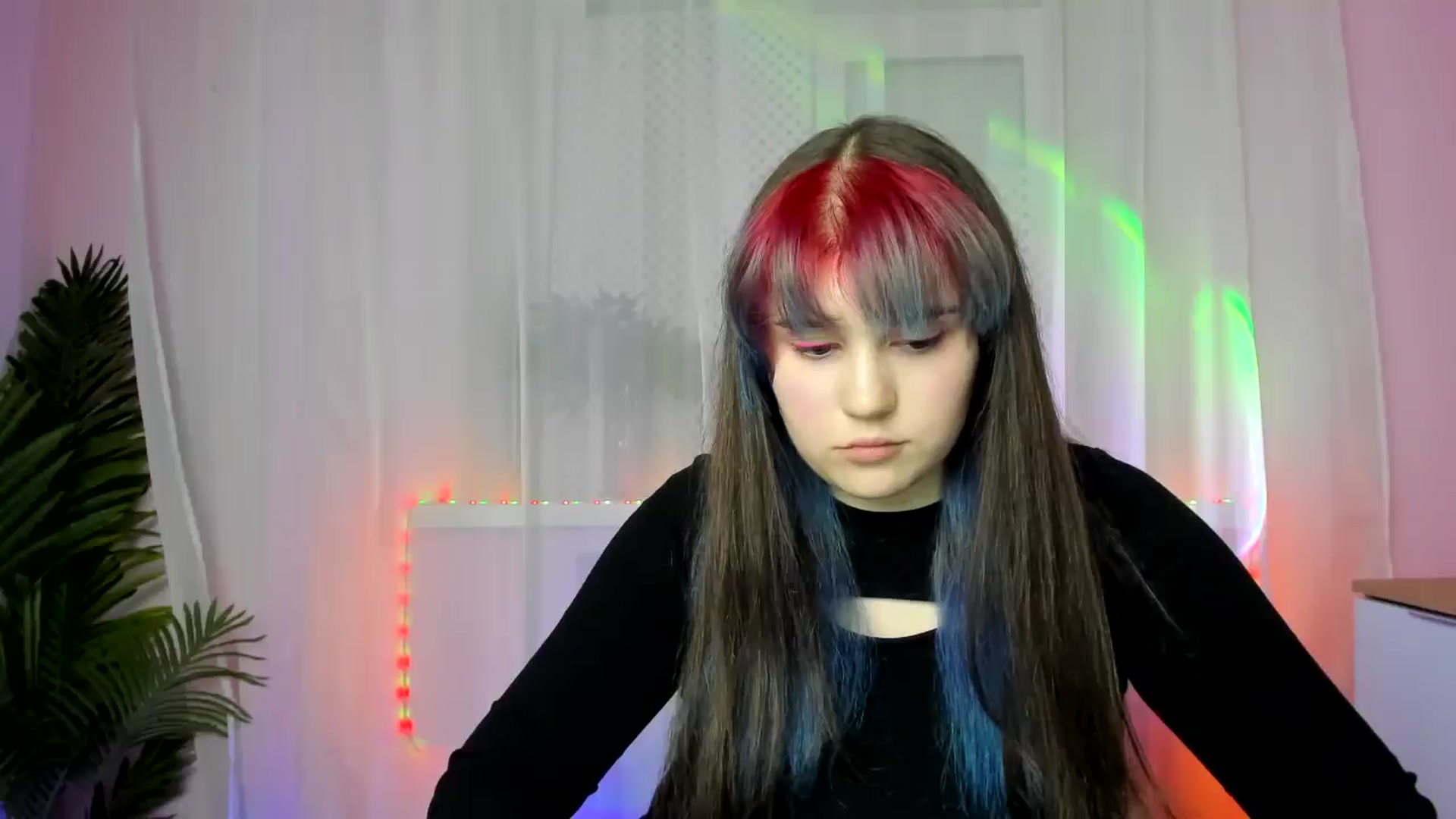 Gallery image thumbnail from ChloeQueen's myfreecams stream on, 02/17/2025, 15:31 image 13 of 20