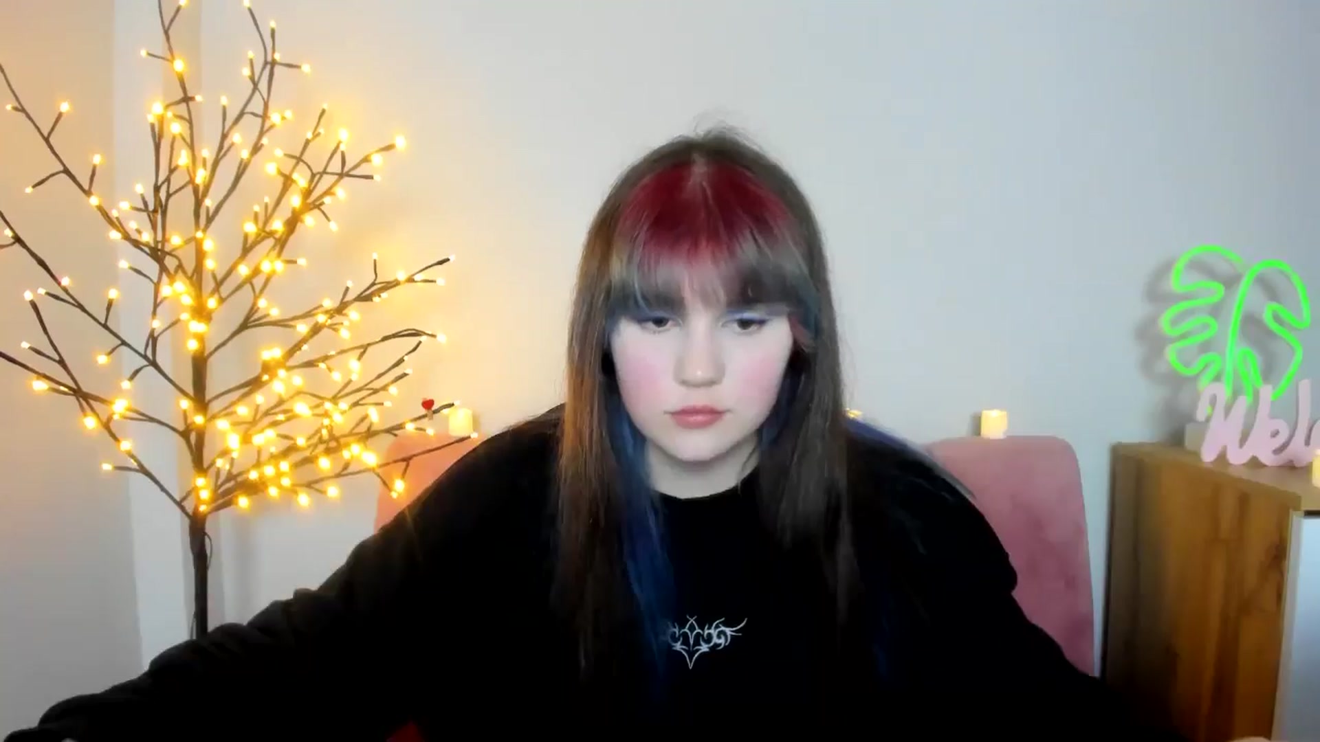 Gallery image thumbnail from ChloeQueen's myfreecams stream on, 02/20/2025, 11:02 image 10 of 20