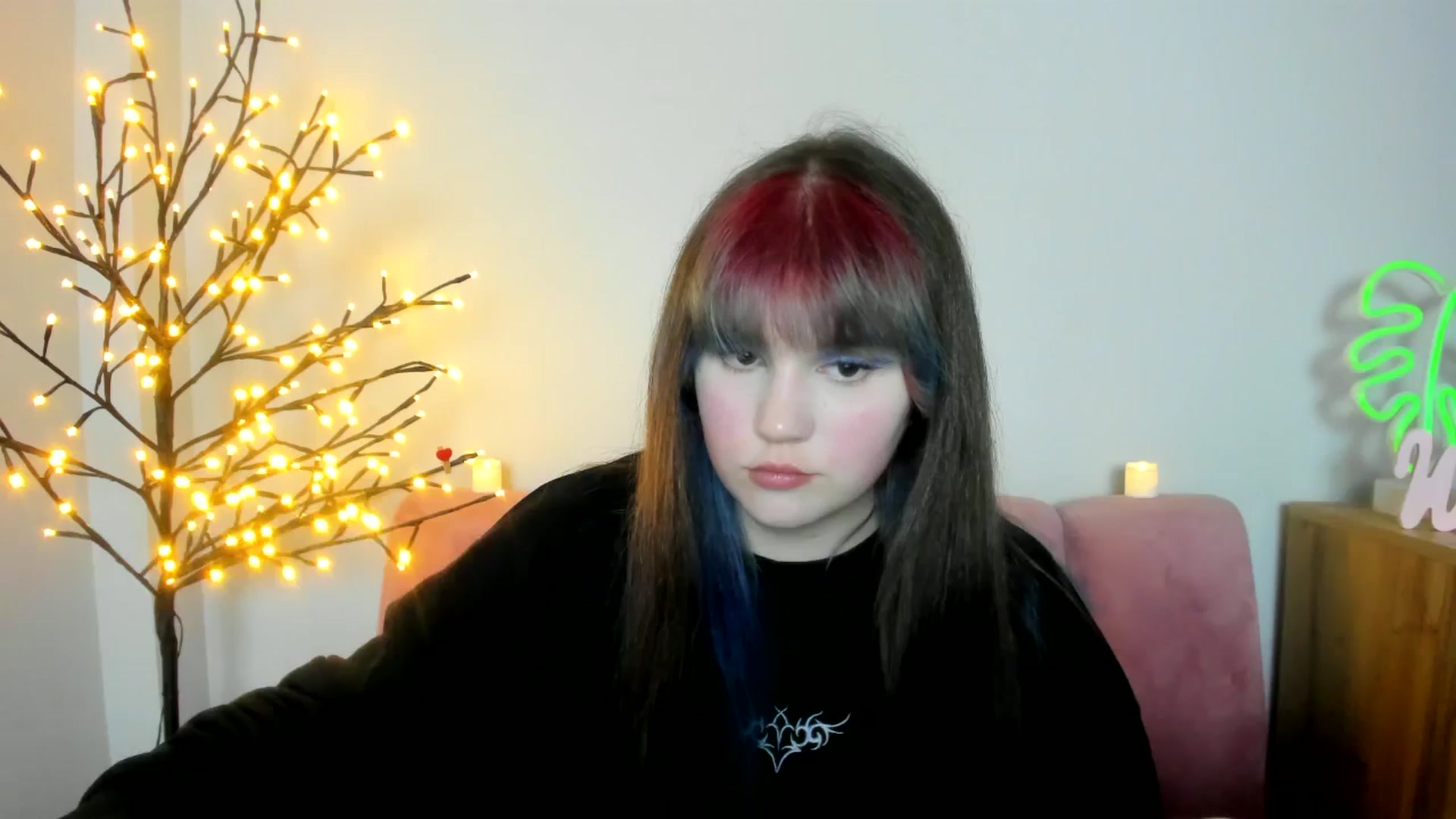 Gallery image thumbnail from ChloeQueen's myfreecams stream on, 02/20/2025, 11:02 image 13 of 20