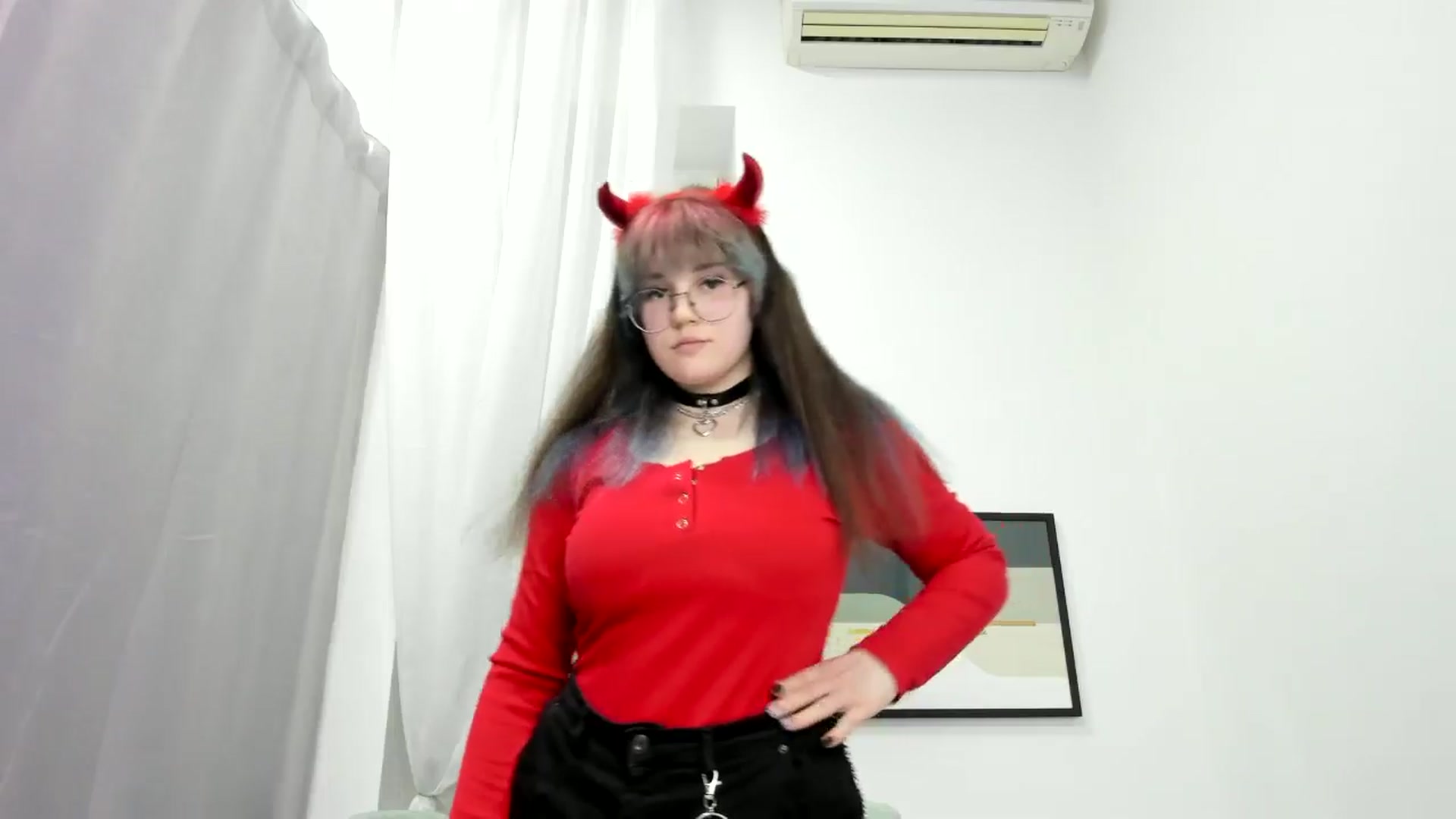 Gallery image thumbnail from ChloeQueen's myfreecams stream on, 02/27/2025, 11:46 image 11 of 20