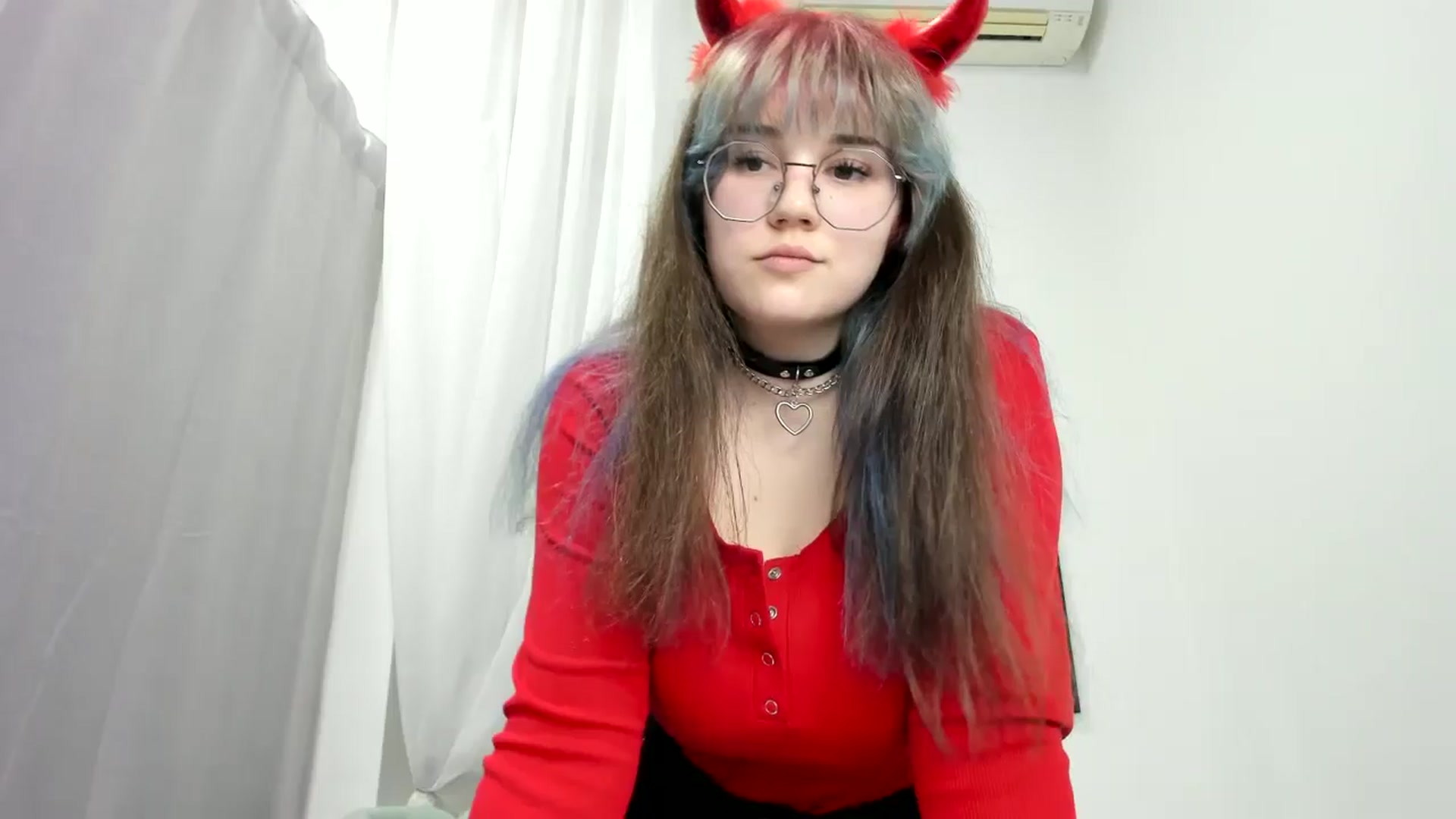 Gallery image thumbnail from ChloeQueen's myfreecams stream on, 02/27/2025, 11:46 image 9 of 20