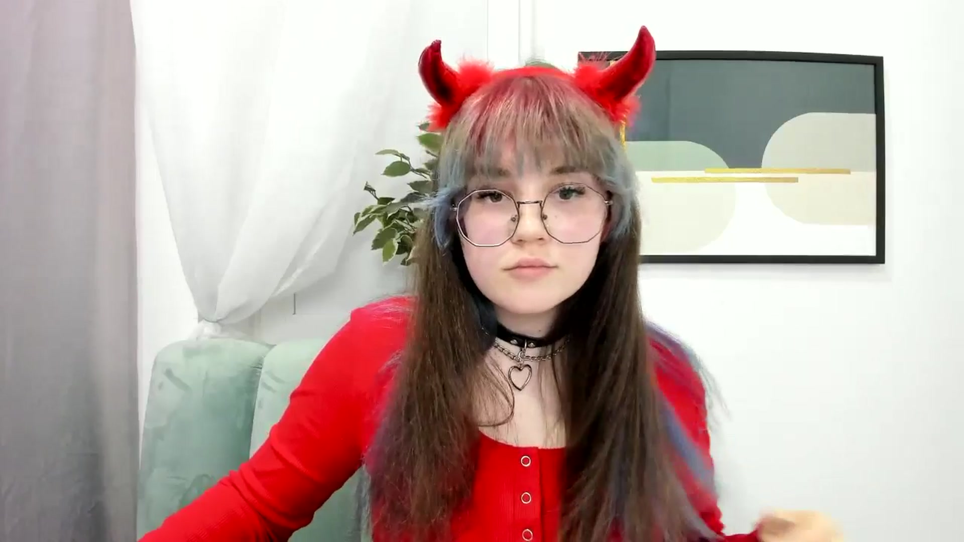 Gallery image thumbnail from ChloeQueen's myfreecams stream on, 02/27/2025, 13:37 image 3 of 20