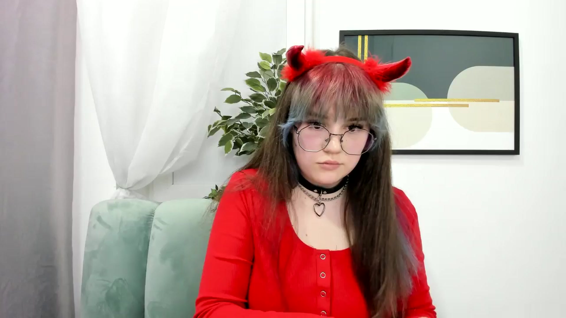 Gallery image thumbnail from ChloeQueen's myfreecams stream on, 02/27/2025, 13:37 image 1 of 20