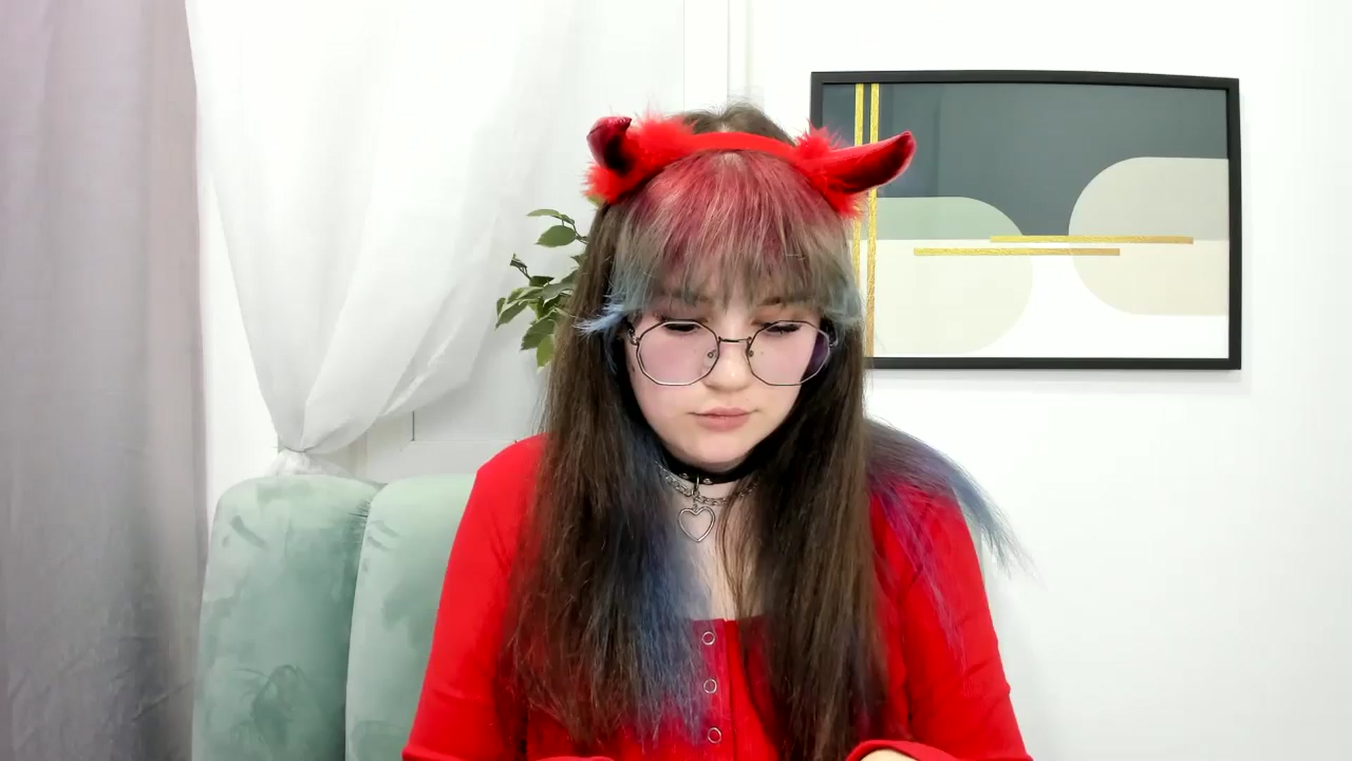 Gallery image thumbnail from ChloeQueen's myfreecams stream on, 02/27/2025, 13:37 image 14 of 20