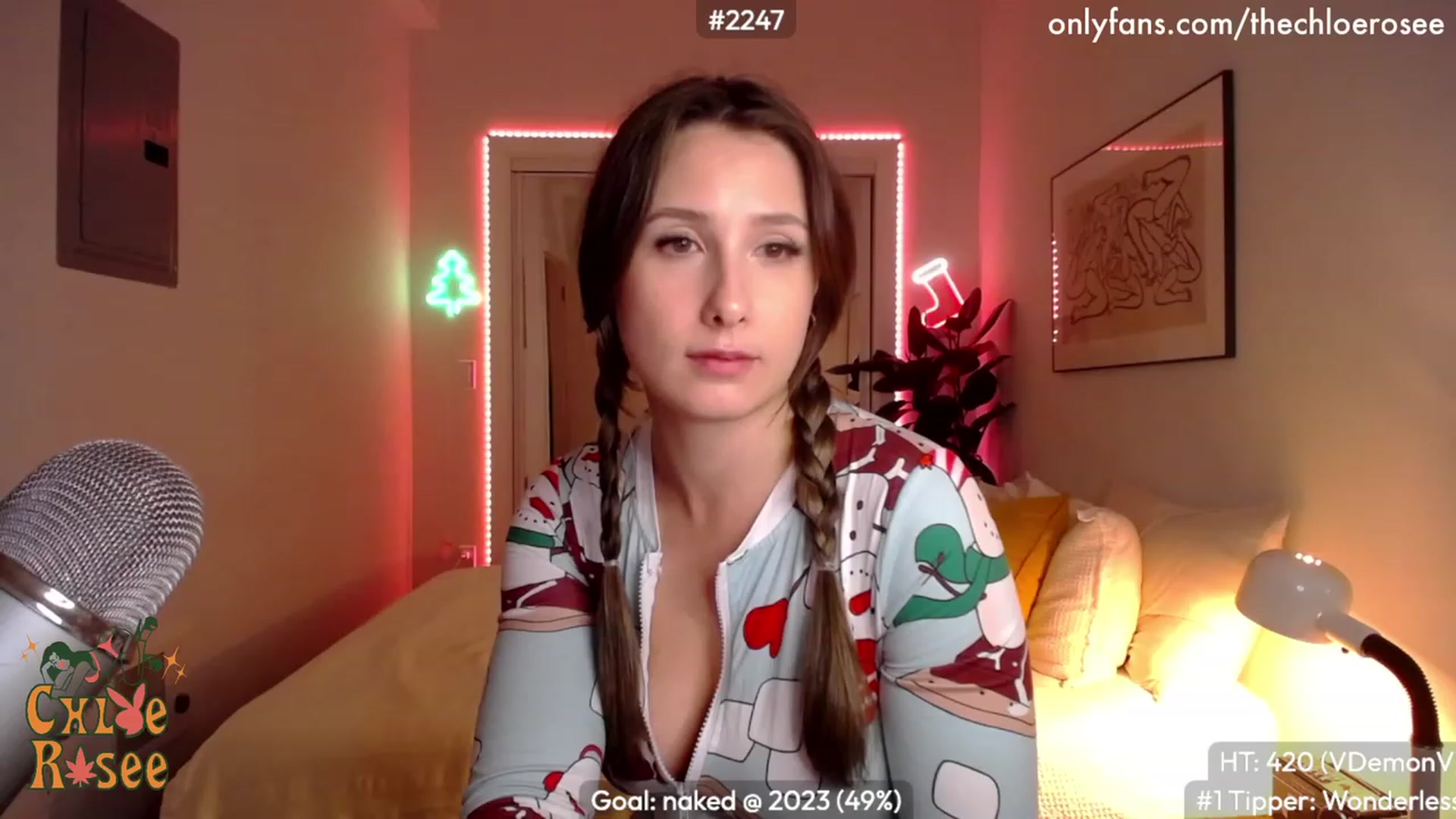 Gallery image thumbnail from ChloeRosee's myfreecams stream on, 12/05/2022, 06:36 image 15 of 20