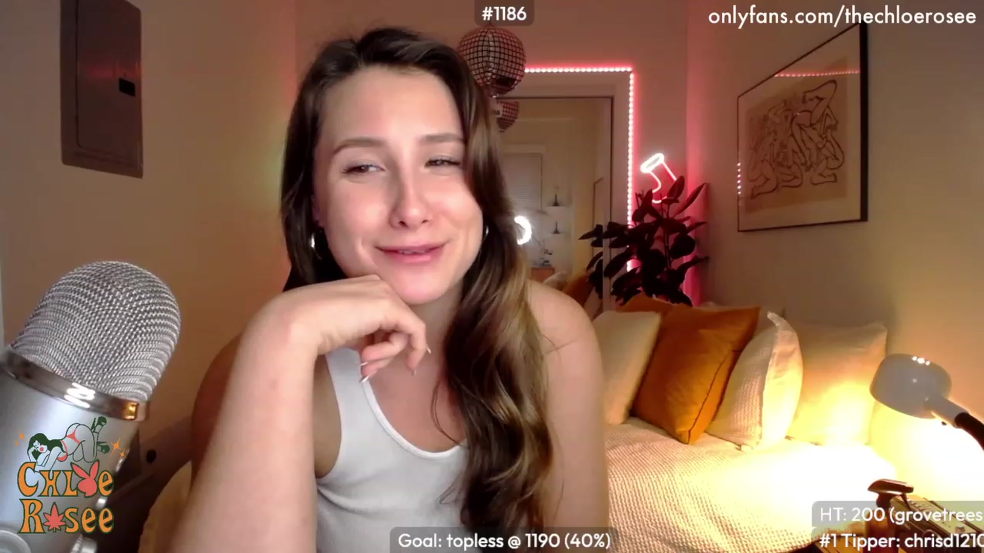Gallery image thumbnail from ChloeRosee's myfreecams stream on, 12/07/2022, 06:30 image 18 of 20