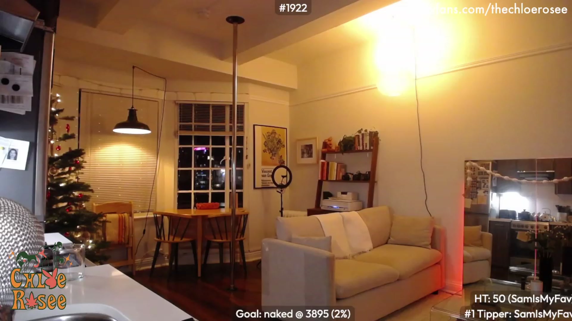 Gallery image thumbnail from ChloeRosee's myfreecams stream on, 12/16/2022, 03:39 image 8 of 20