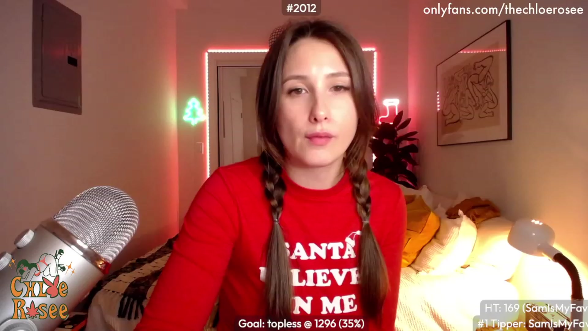 Gallery image thumbnail from ChloeRosee's myfreecams stream on, 12/19/2022, 05:51 image 7 of 20