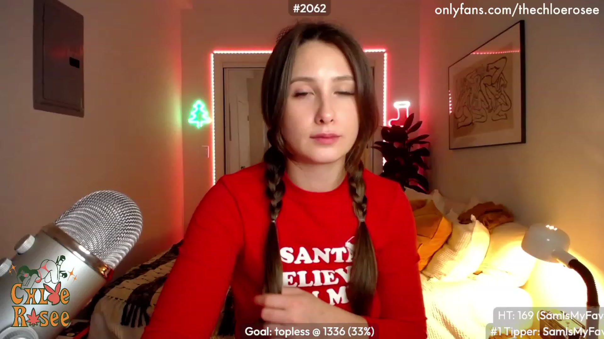 Gallery image thumbnail from ChloeRosee's myfreecams stream on, 12/19/2022, 05:51 image 3 of 20