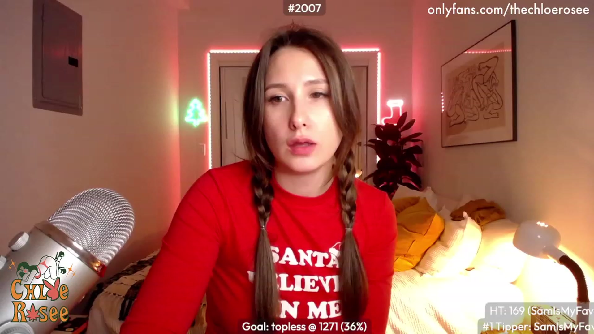 Gallery image thumbnail from ChloeRosee's myfreecams stream on, 12/19/2022, 05:51 image 19 of 20