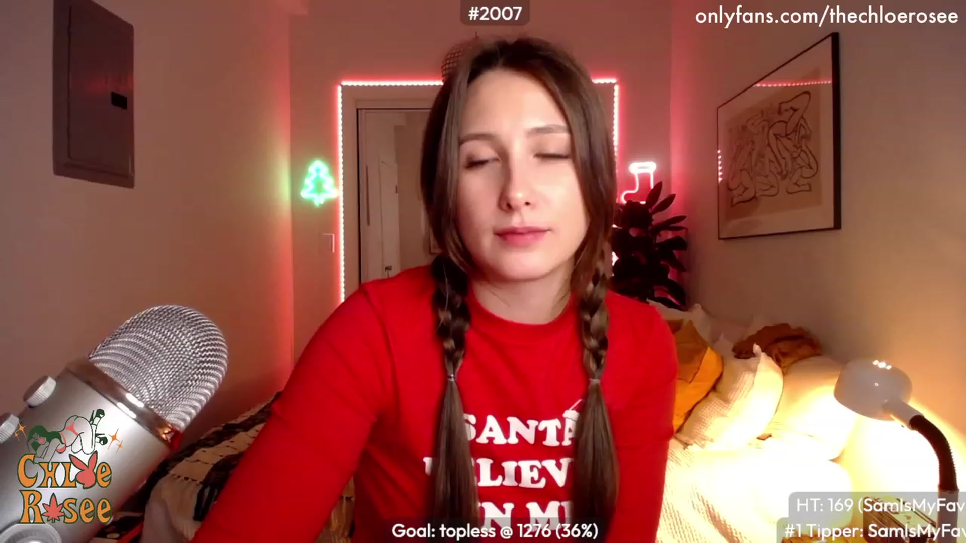 Gallery image thumbnail from ChloeRosee's myfreecams stream on, 12/19/2022, 05:51 image 9 of 20