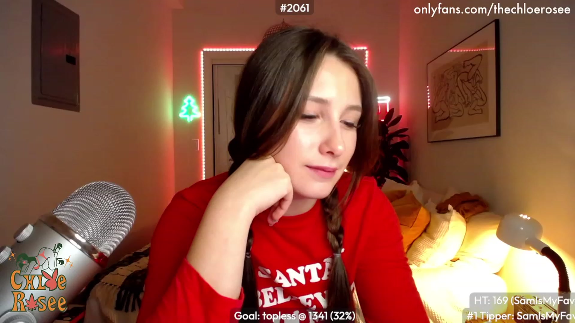 Gallery image thumbnail from ChloeRosee's myfreecams stream on, 12/19/2022, 05:51 image 1 of 20