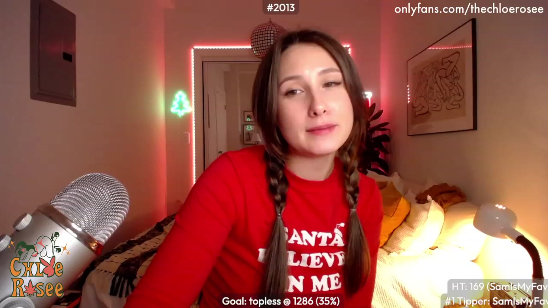 Gallery image thumbnail from ChloeRosee's myfreecams stream on, 12/19/2022, 05:51 image 8 of 20