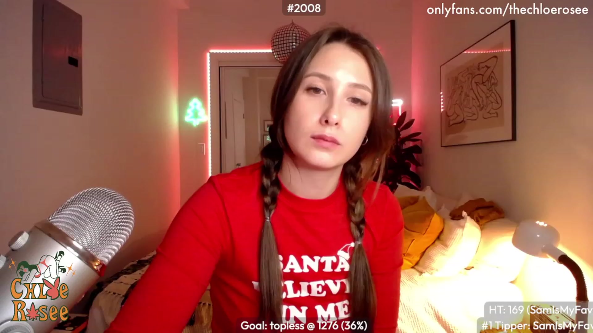 Gallery image thumbnail from ChloeRosee's myfreecams stream on, 12/19/2022, 05:51 image 12 of 20