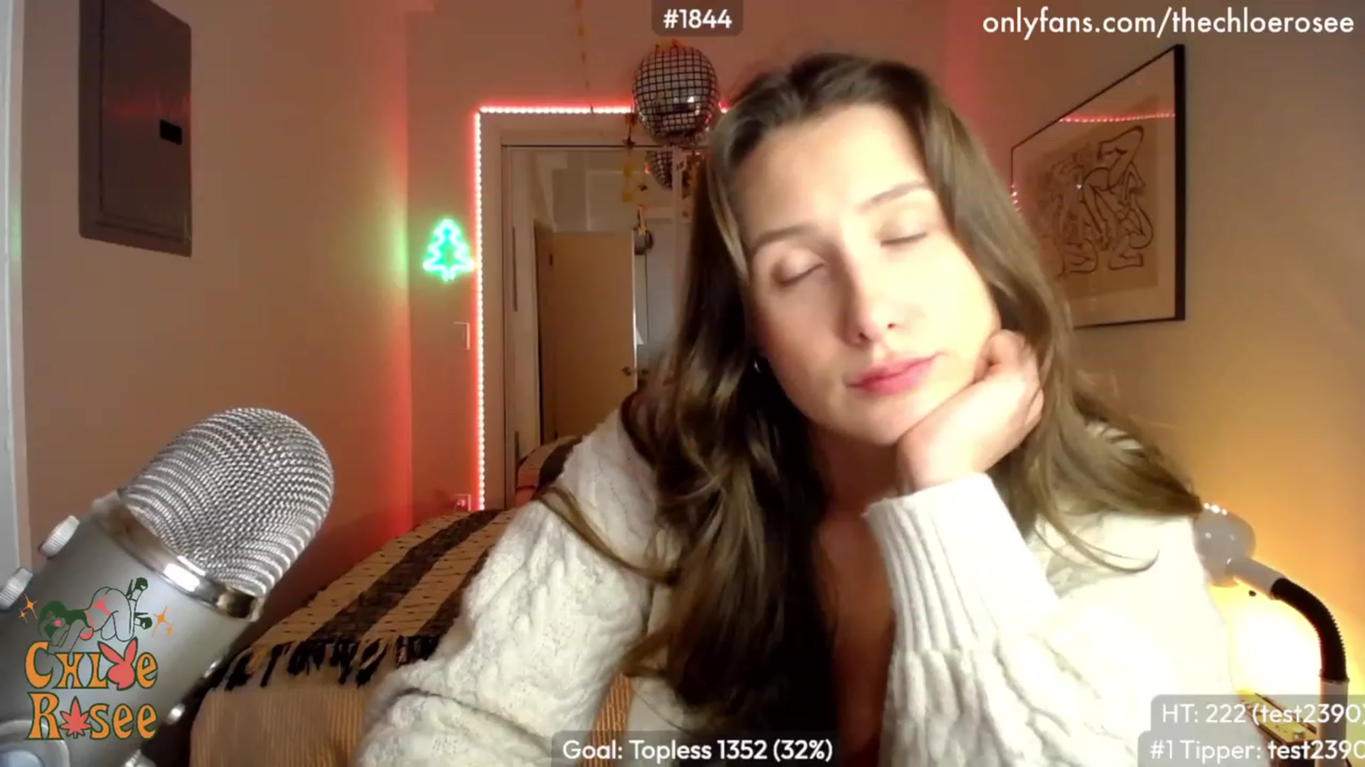 Gallery image thumbnail from ChloeRosee's myfreecams stream on, 12/29/2022, 07:17 image 17 of 20