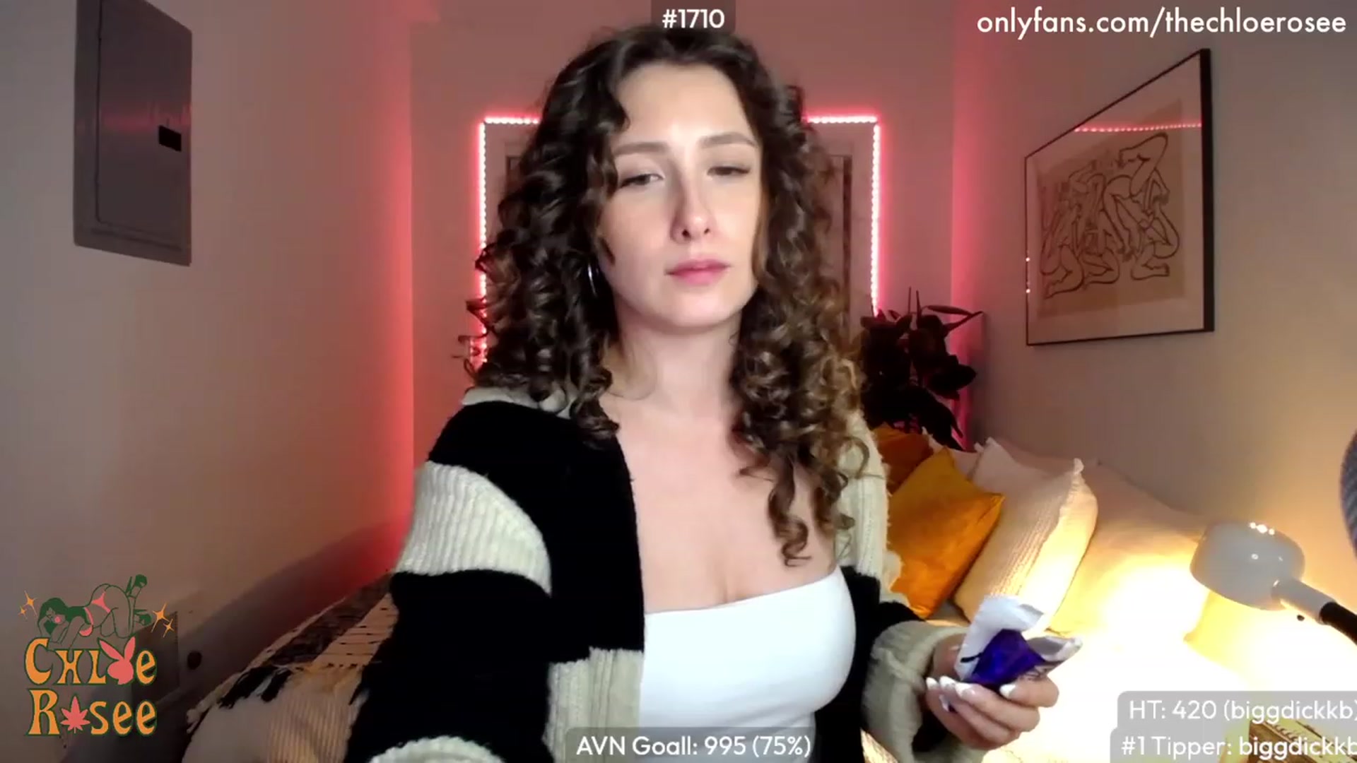 Gallery image thumbnail from ChloeRosee's myfreecams stream on, 01/13/2023, 06:26 image 8 of 20
