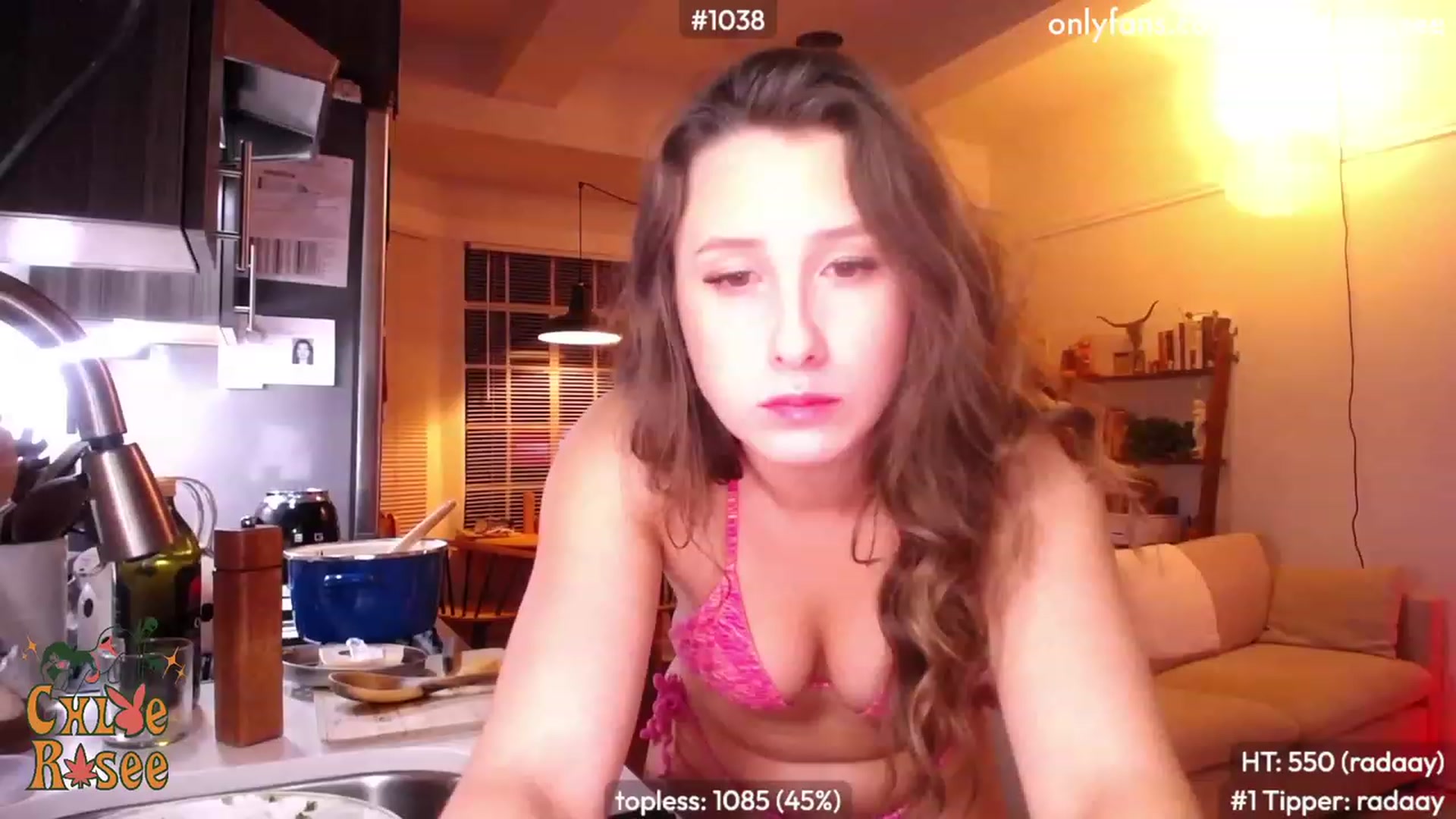 Gallery image thumbnail from ChloeRosee's myfreecams stream on, 02/07/2023, 02:46 image 18 of 20