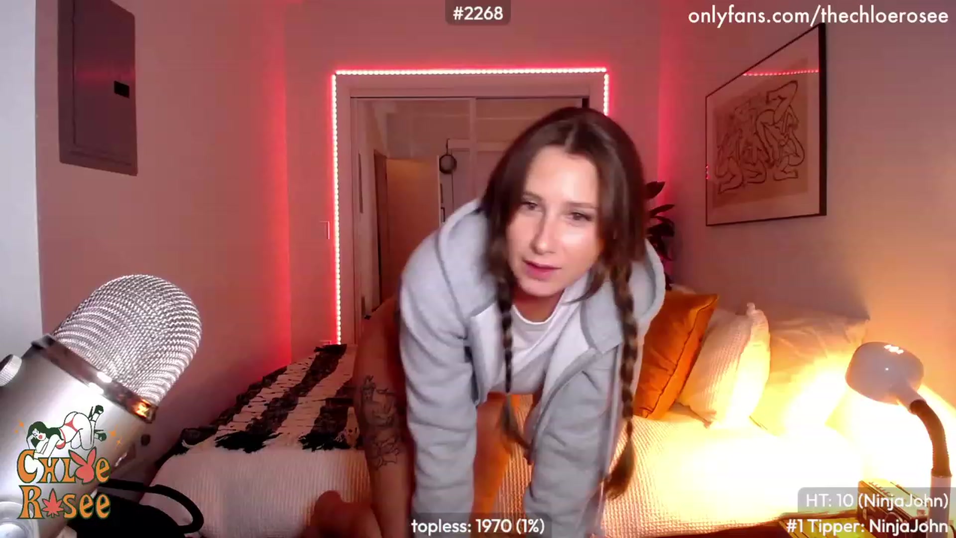 Gallery image thumbnail from ChloeRosee's myfreecams stream on, 02/28/2023, 03:42 image 1 of 20