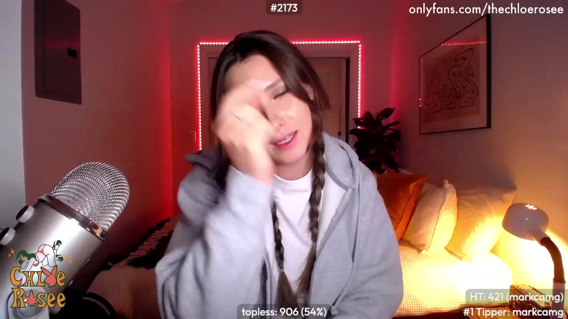 Gallery image thumbnail from ChloeRosee's myfreecams stream on, 02/28/2023, 03:42 image 11 of 20