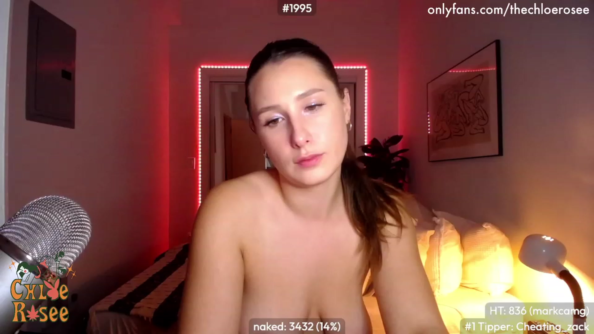 Gallery image thumbnail from ChloeRosee's myfreecams stream on, 03/01/2023, 06:06 image 19 of 20