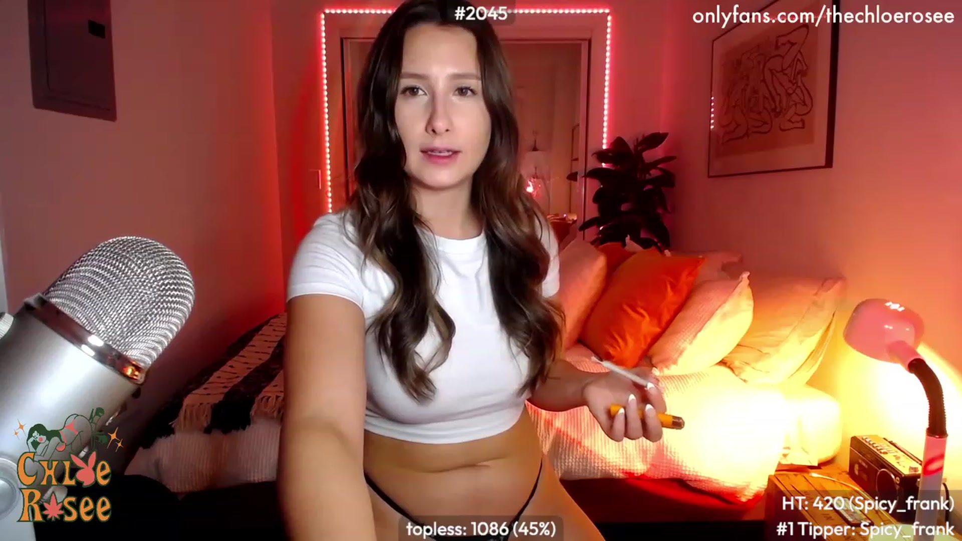 Gallery image thumbnail from ChloeRosee's myfreecams stream on, 03/02/2023, 05:38 image 7 of 20