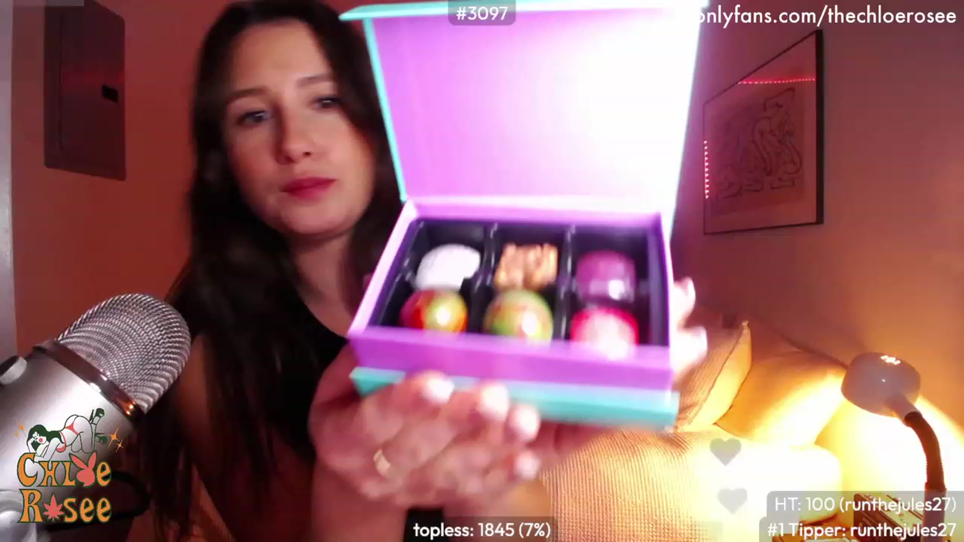 Gallery image thumbnail from ChloeRosee's myfreecams stream on, 03/09/2023, 06:40 image 12 of 20