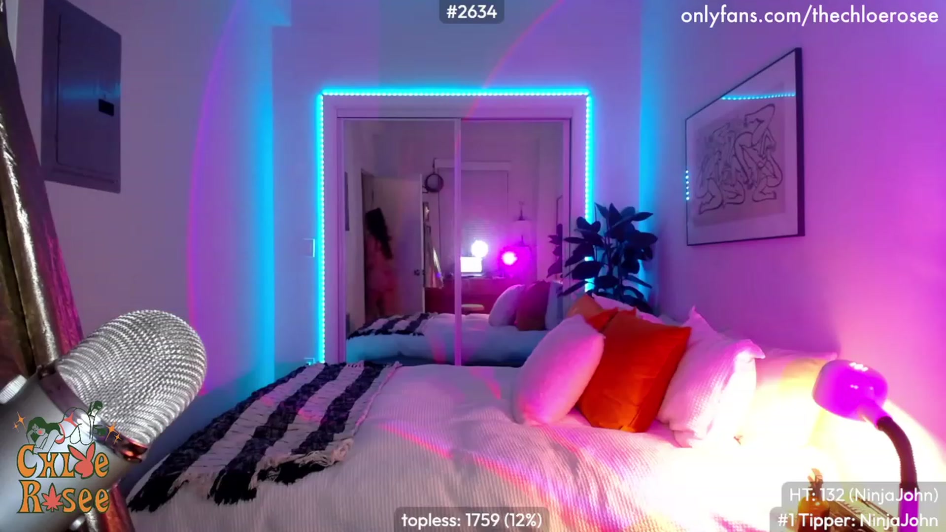 Gallery image thumbnail from ChloeRosee's myfreecams stream on, 03/22/2023, 05:10 image 4 of 20