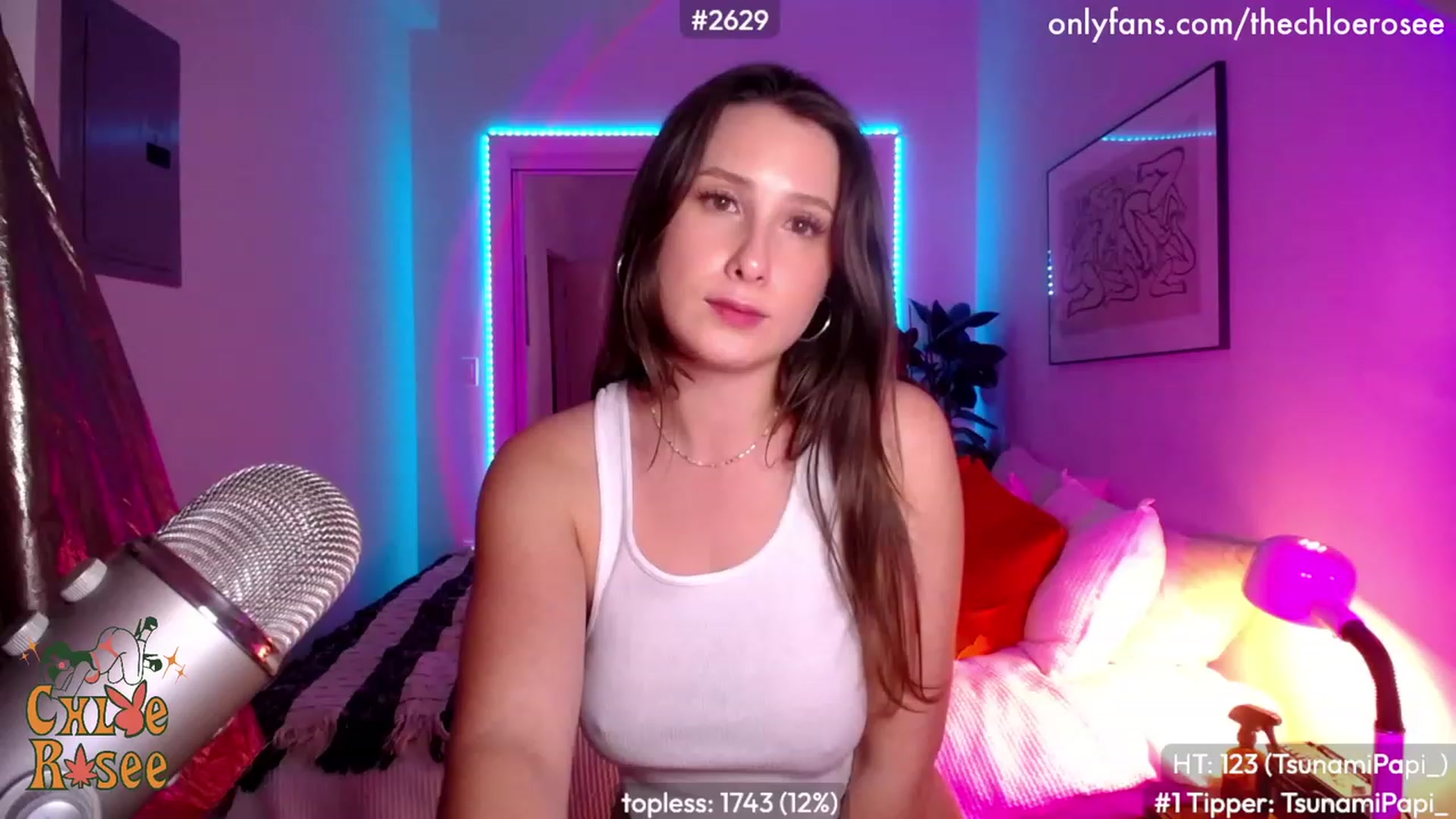 Gallery image thumbnail from ChloeRosee's myfreecams stream on, 03/23/2023, 05:40 image 16 of 20