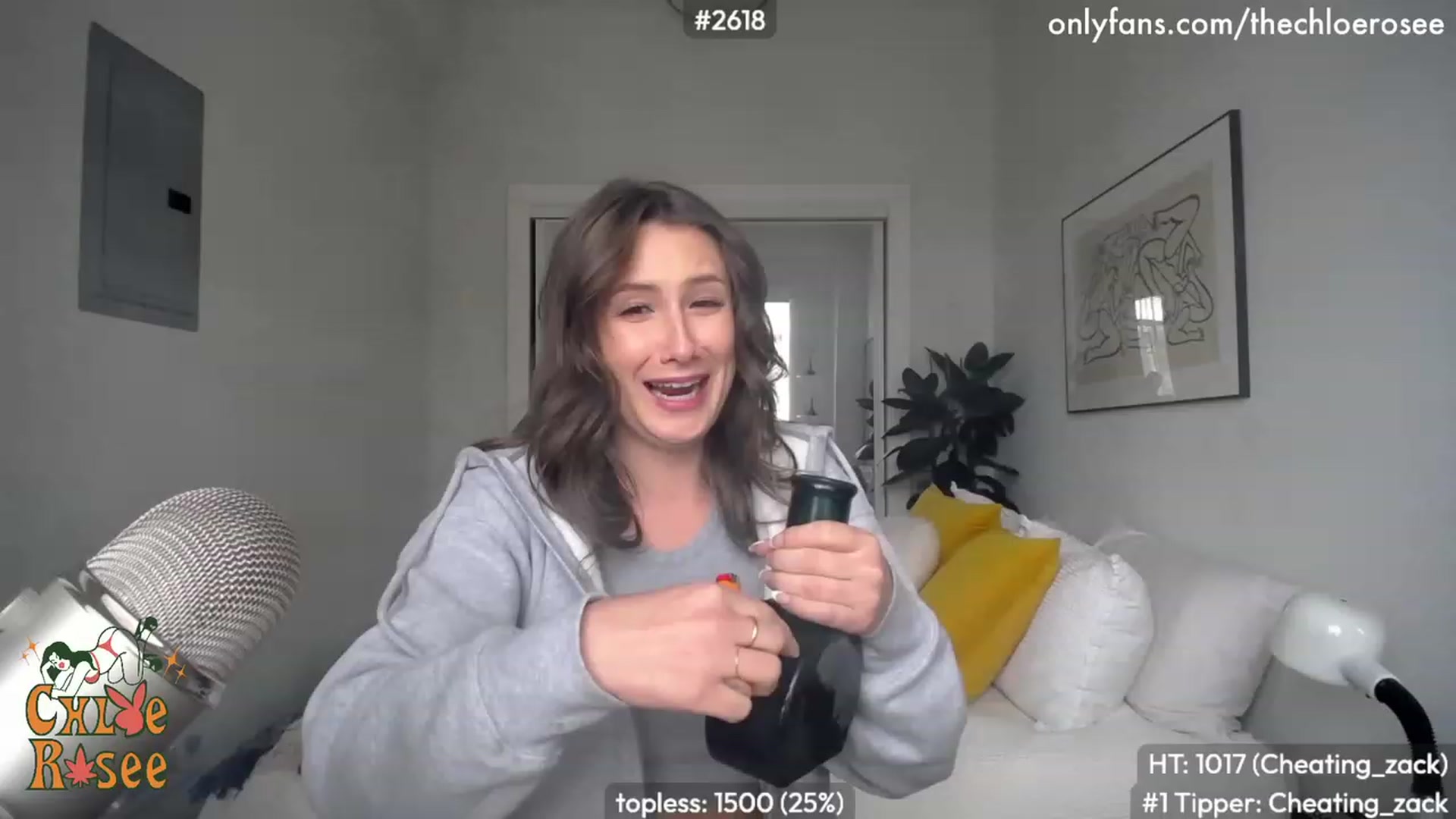 Gallery image thumbnail from ChloeRosee's myfreecams stream on, 03/29/2023, 23:34 image 18 of 20