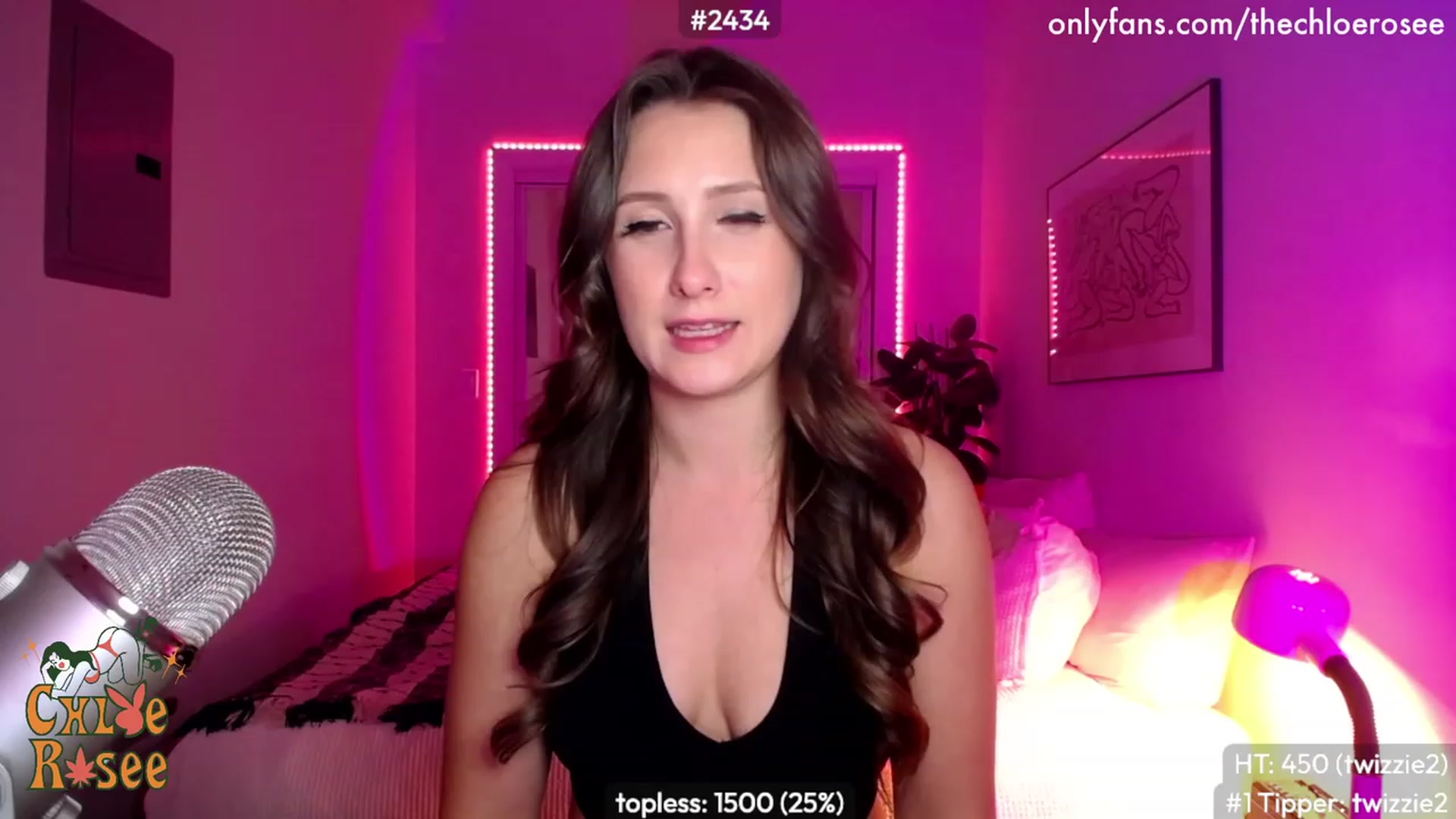 Gallery image thumbnail from ChloeRosee's myfreecams stream on, 04/18/2023, 03:47 image 13 of 20
