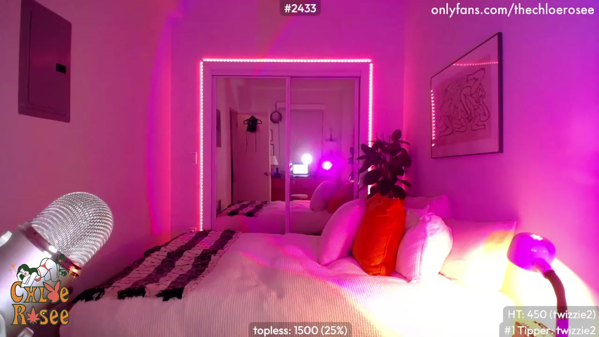 Gallery image thumbnail from ChloeRosee's myfreecams stream on, 04/18/2023, 03:47 image 15 of 20