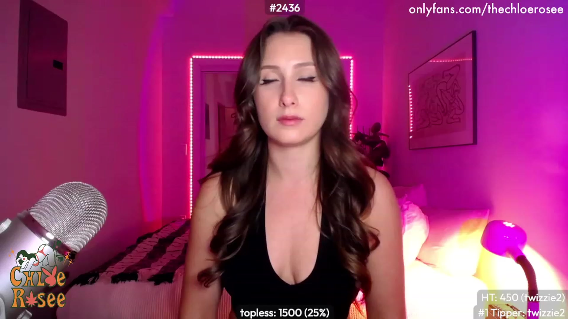 Gallery image thumbnail from ChloeRosee's myfreecams stream on, 04/18/2023, 03:47 image 12 of 20