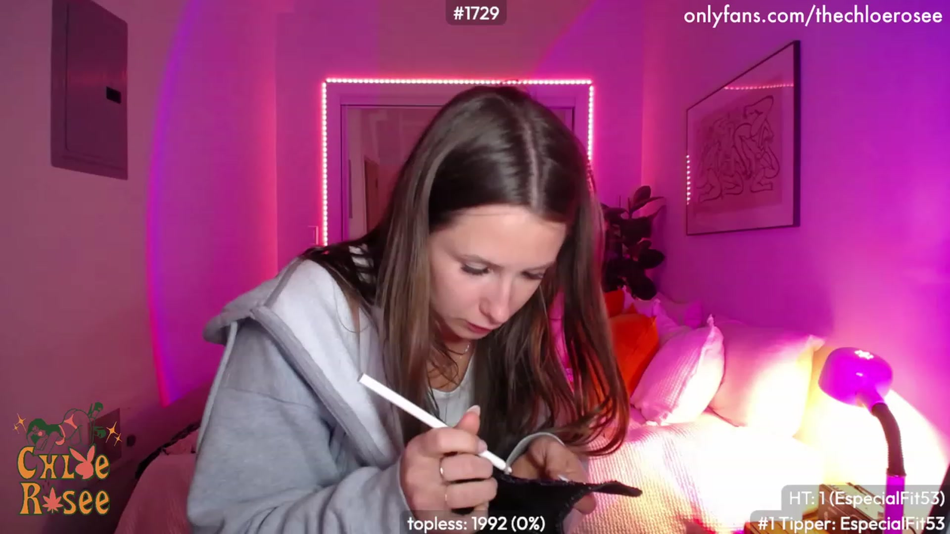 Gallery image thumbnail from ChloeRosee's myfreecams stream on, 05/10/2023, 06:33 image 7 of 20