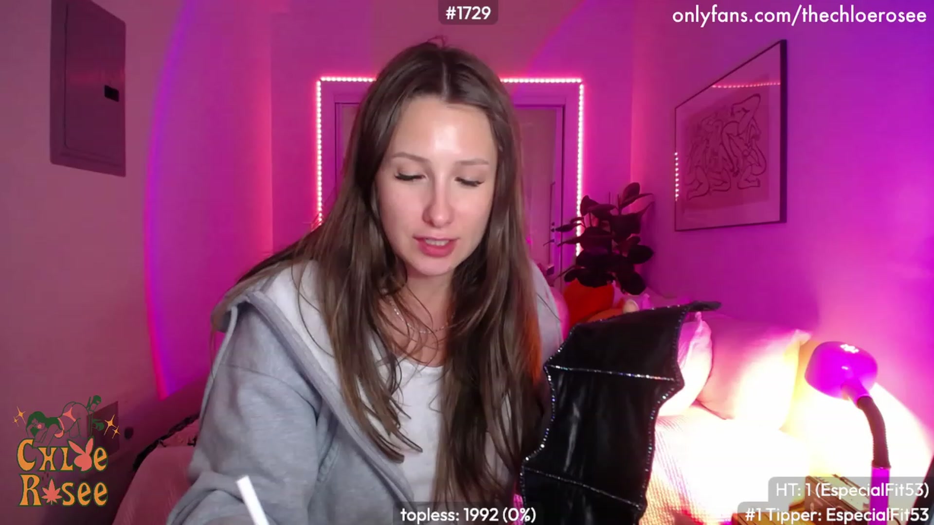 Gallery image thumbnail from ChloeRosee's myfreecams stream on, 05/10/2023, 06:33 image 2 of 20