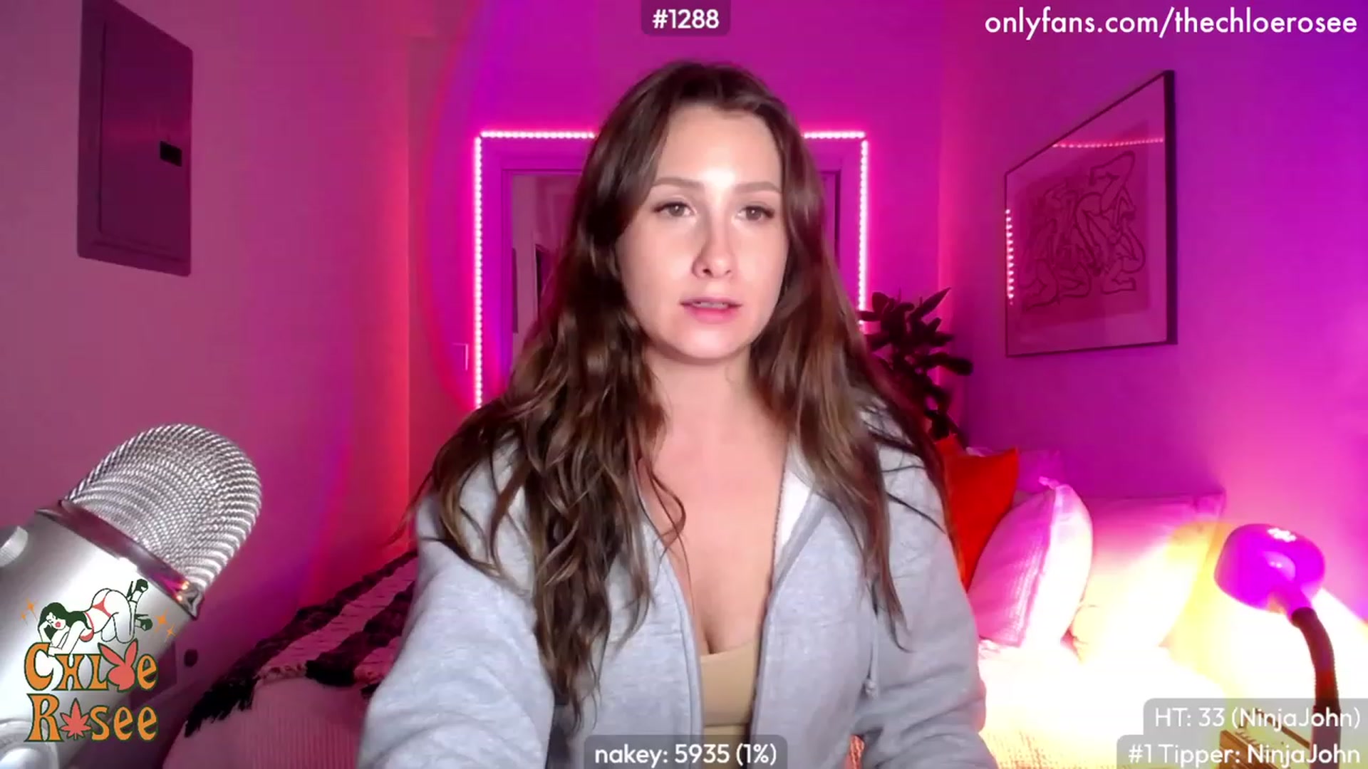 Gallery image thumbnail from ChloeRosee's myfreecams stream on, 05/24/2023, 04:43 image 2 of 20