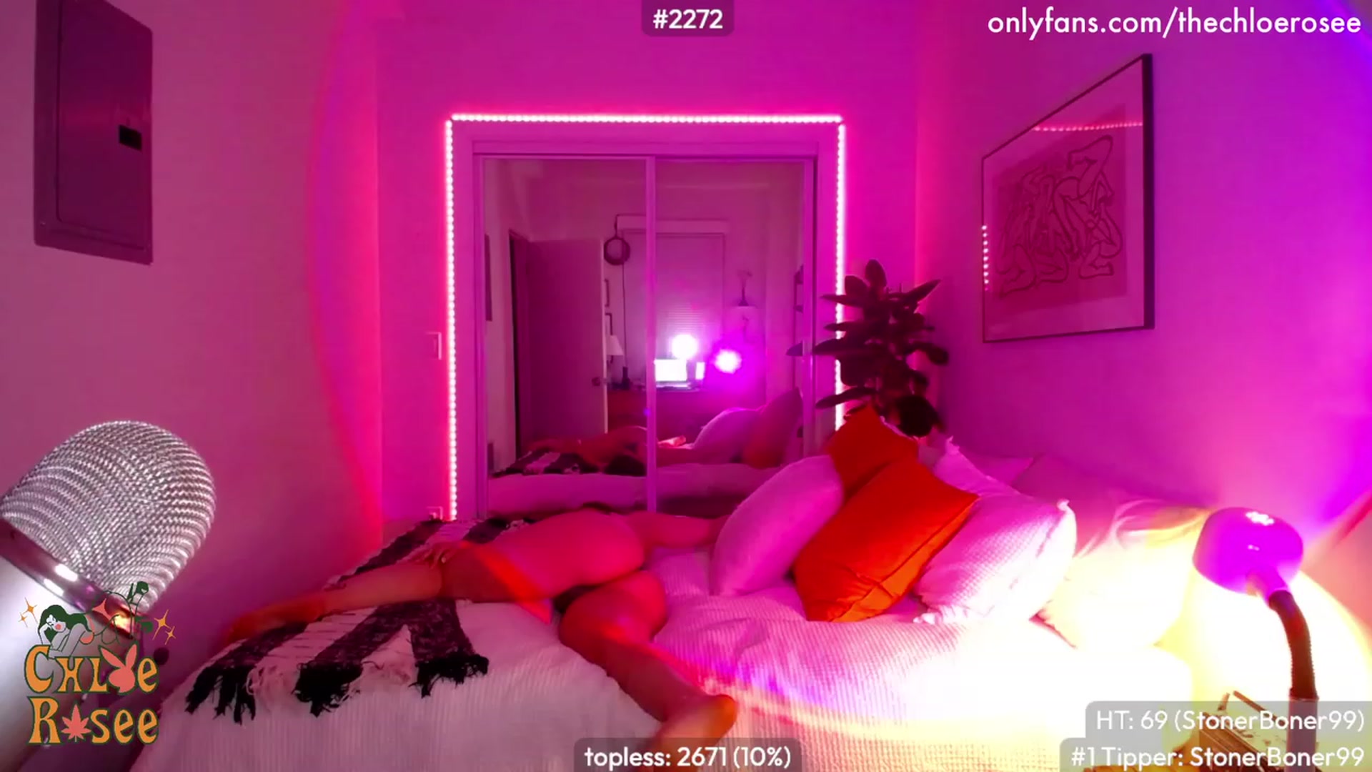 Gallery image thumbnail from ChloeRosee's myfreecams stream on, 06/02/2023, 05:01 image 10 of 20