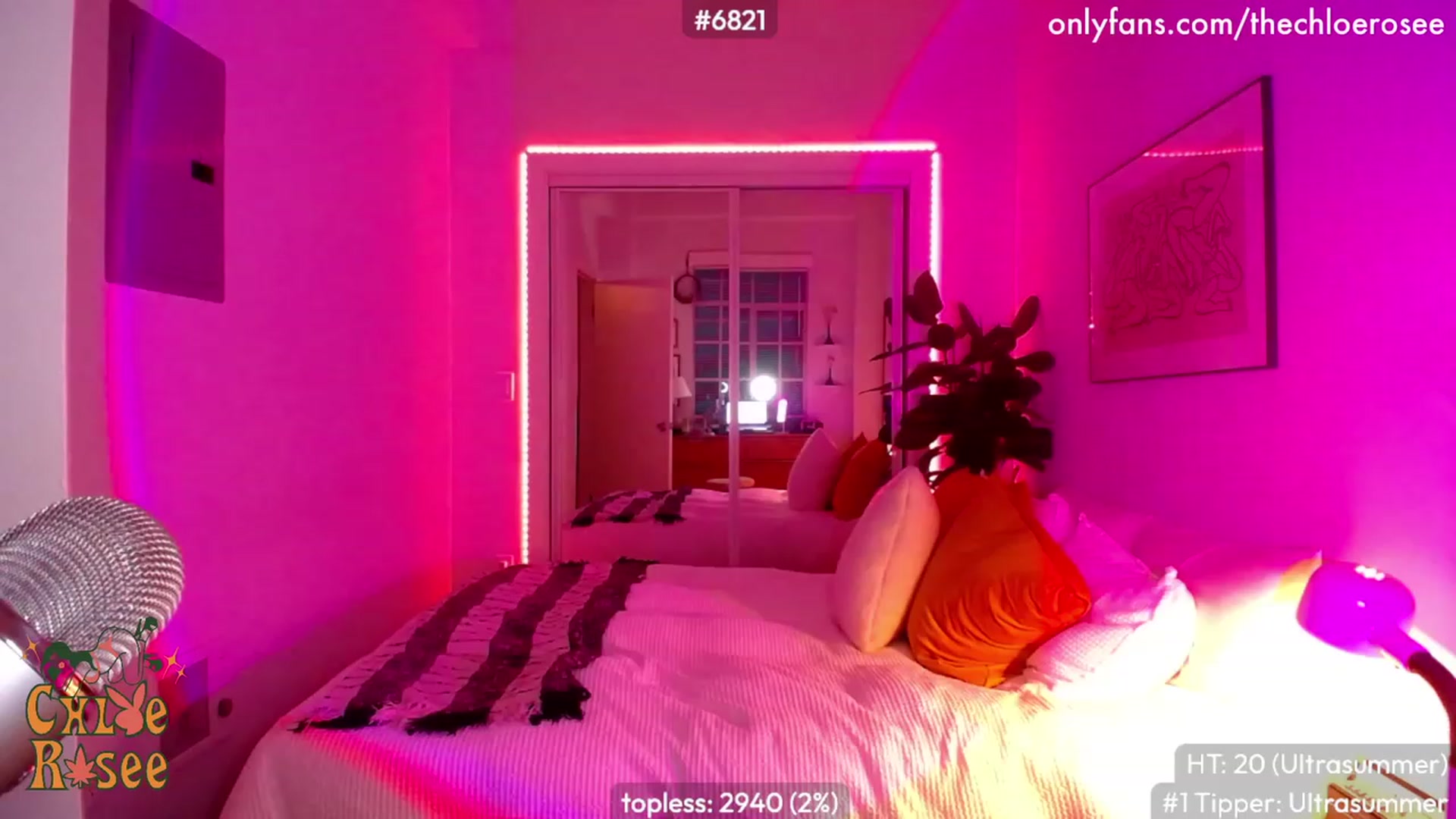 Gallery image thumbnail from ChloeRosee's myfreecams stream on, 07/11/2023, 05:11 image 6 of 20
