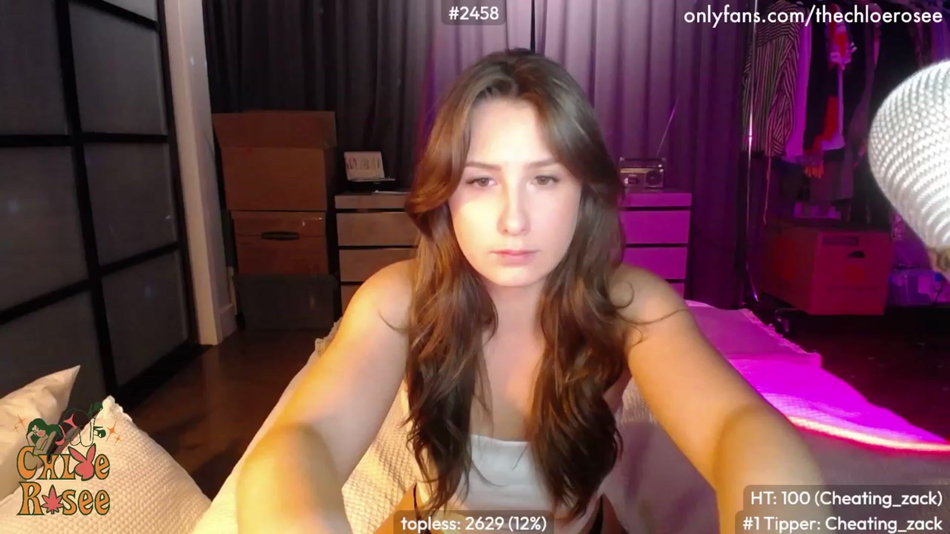 Gallery image thumbnail from ChloeRosee's myfreecams stream on, 09/19/2023, 06:44 image 8 of 20