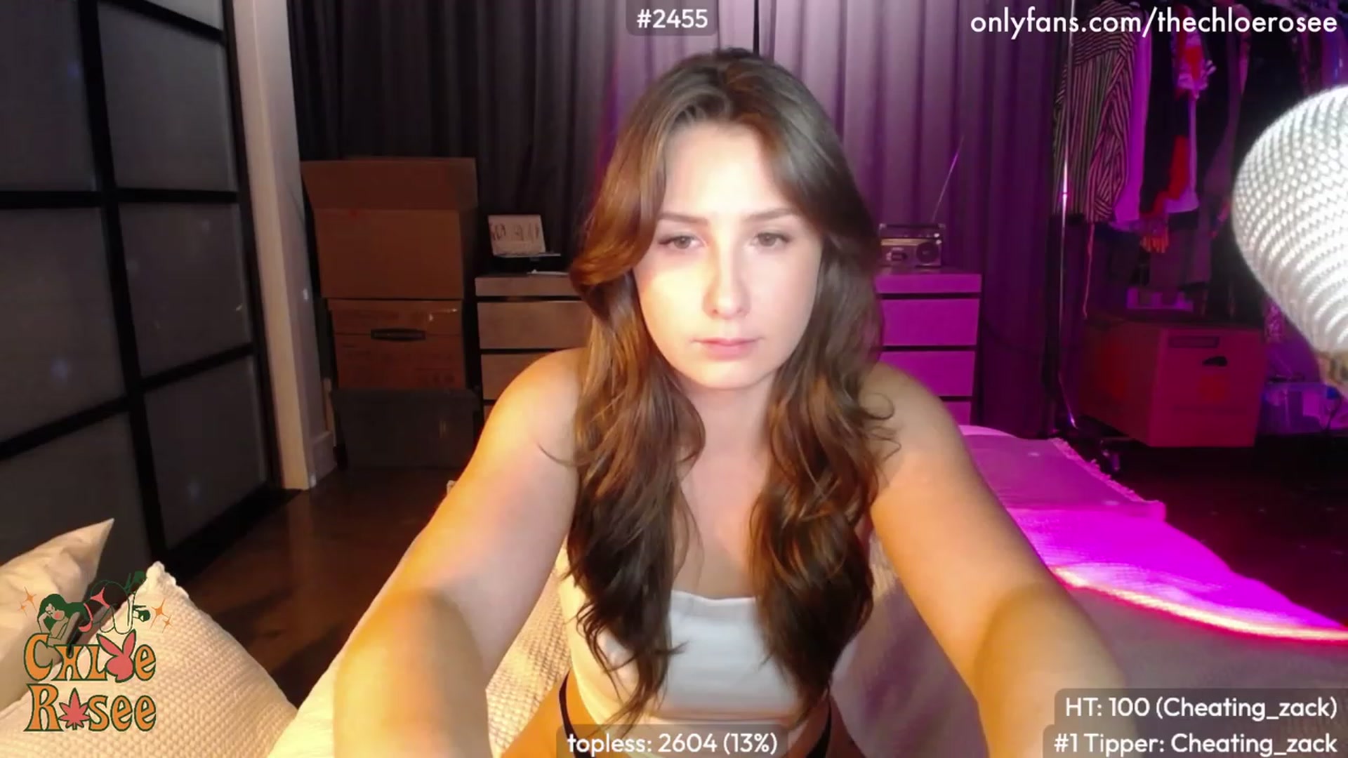 Gallery image thumbnail from ChloeRosee's myfreecams stream on, 09/19/2023, 06:44 image 10 of 20