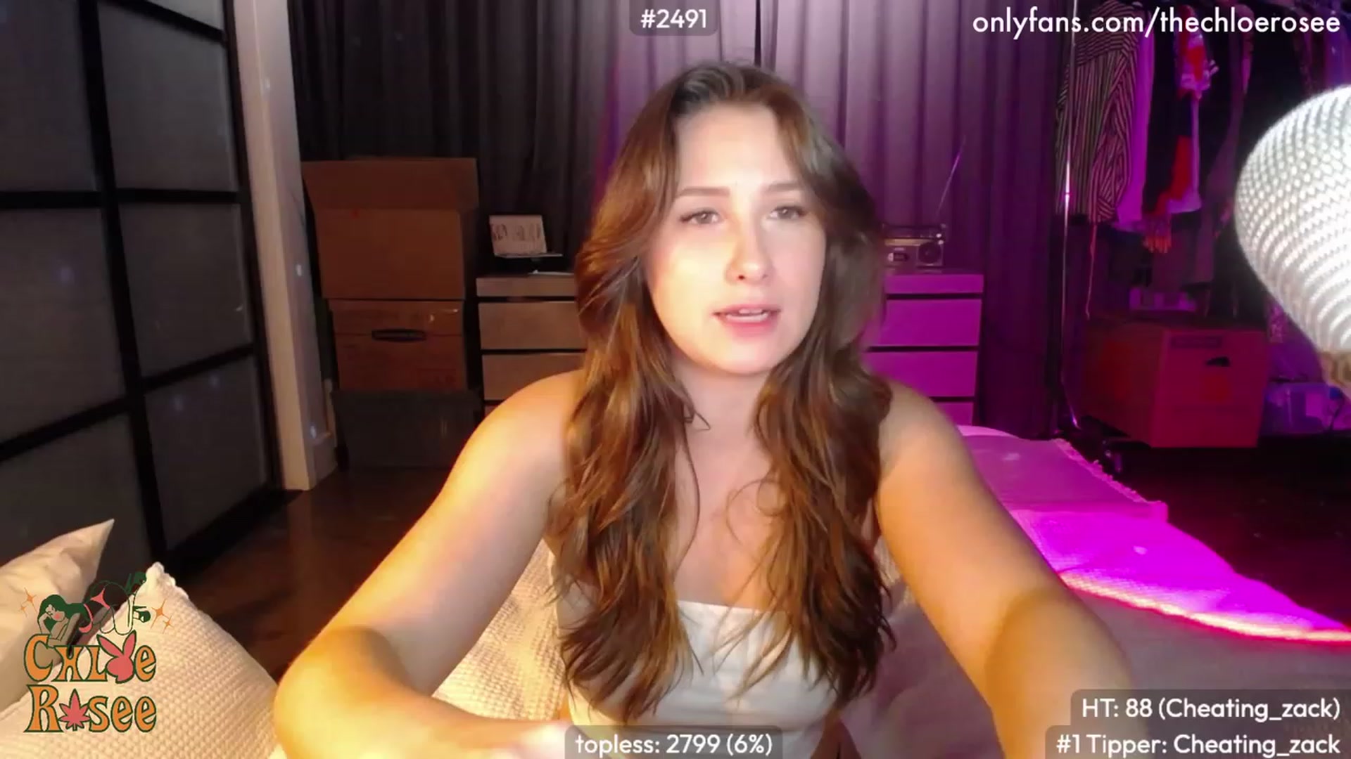Gallery image thumbnail from ChloeRosee's myfreecams stream on, 09/19/2023, 06:44 image 1 of 20