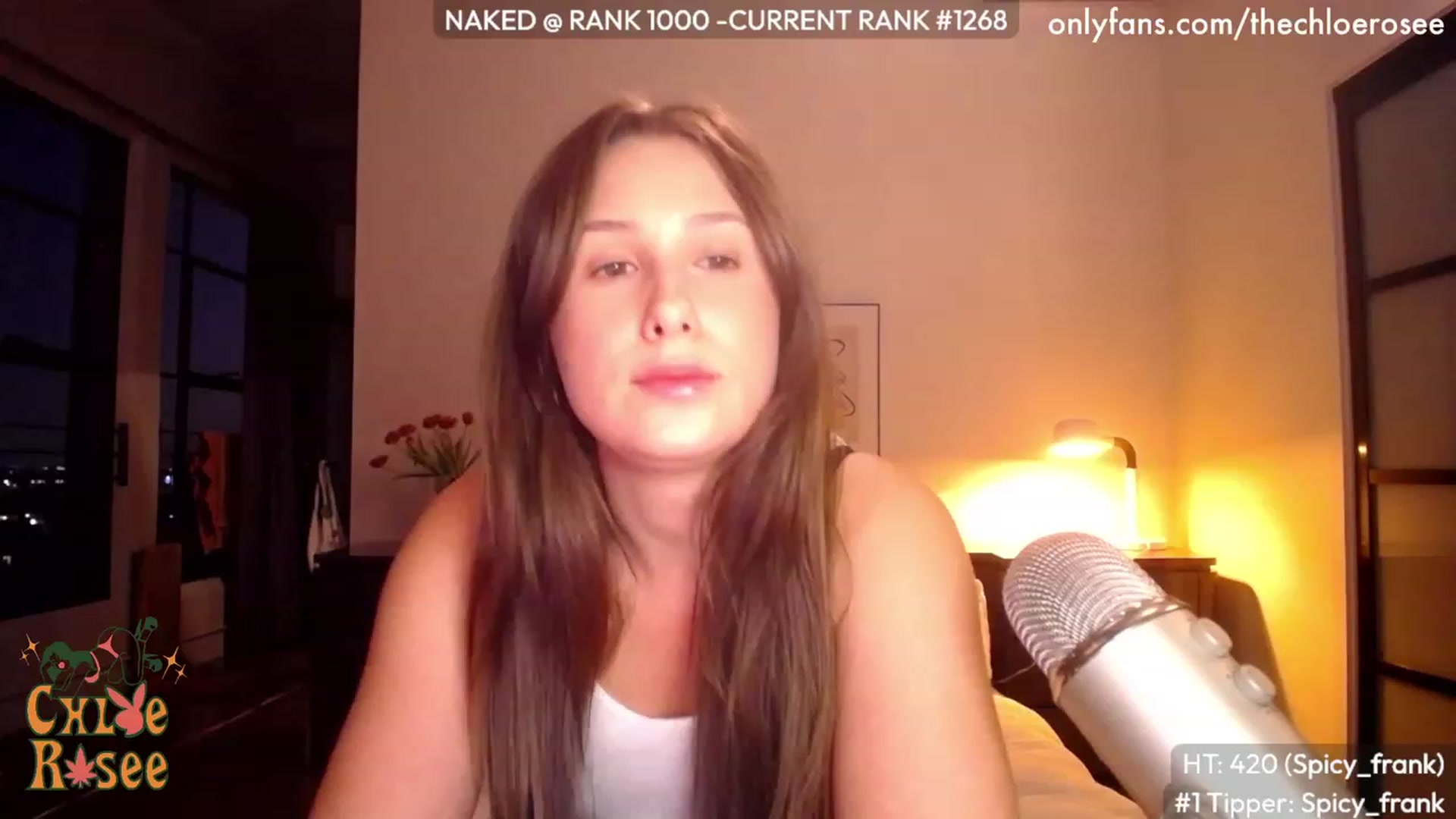 Gallery image thumbnail from ChloeRosee's myfreecams stream on, 10/11/2023, 01:59 image 17 of 20