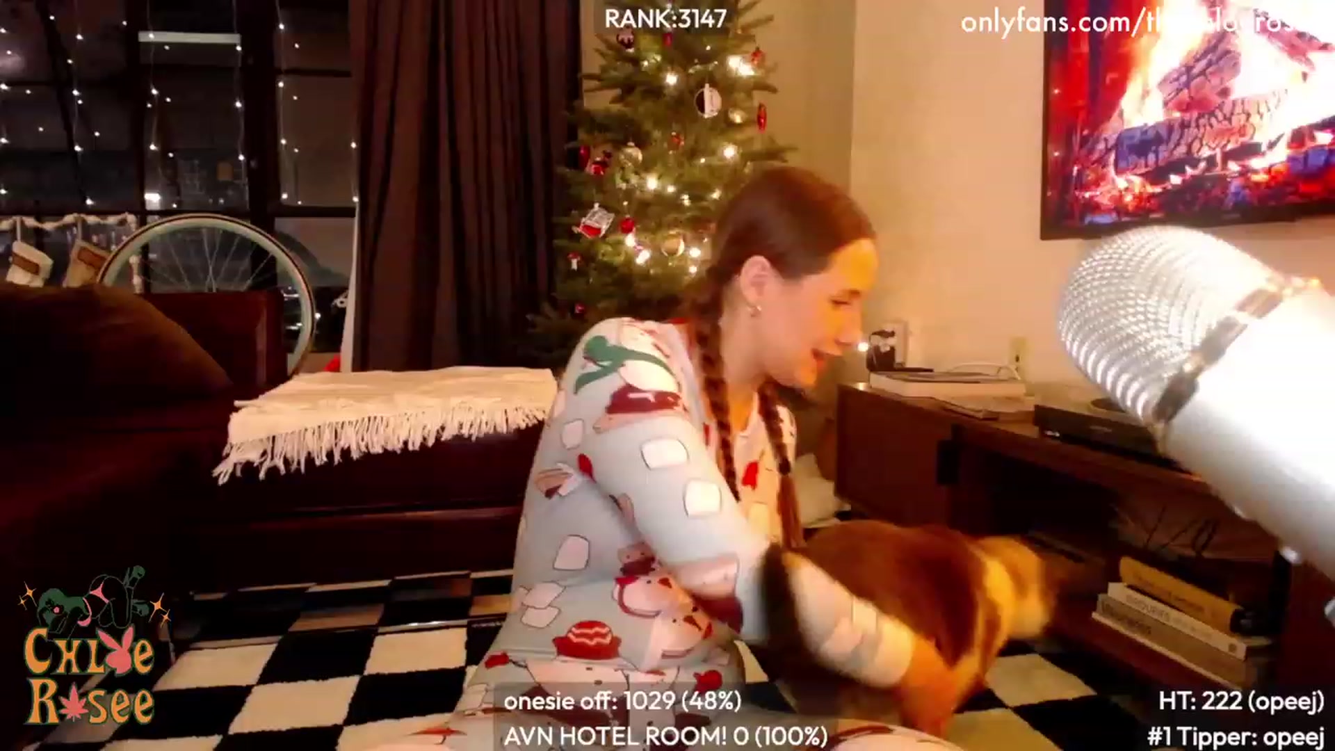 Gallery image thumbnail from ChloeRosee's myfreecams stream on, 12/12/2023, 07:05 image 18 of 20