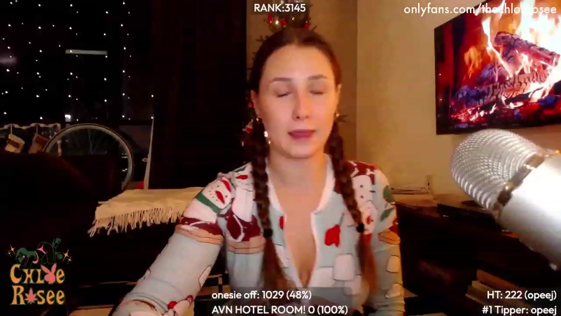 Gallery image thumbnail from ChloeRosee's myfreecams stream on, 12/12/2023, 07:05 image 16 of 20