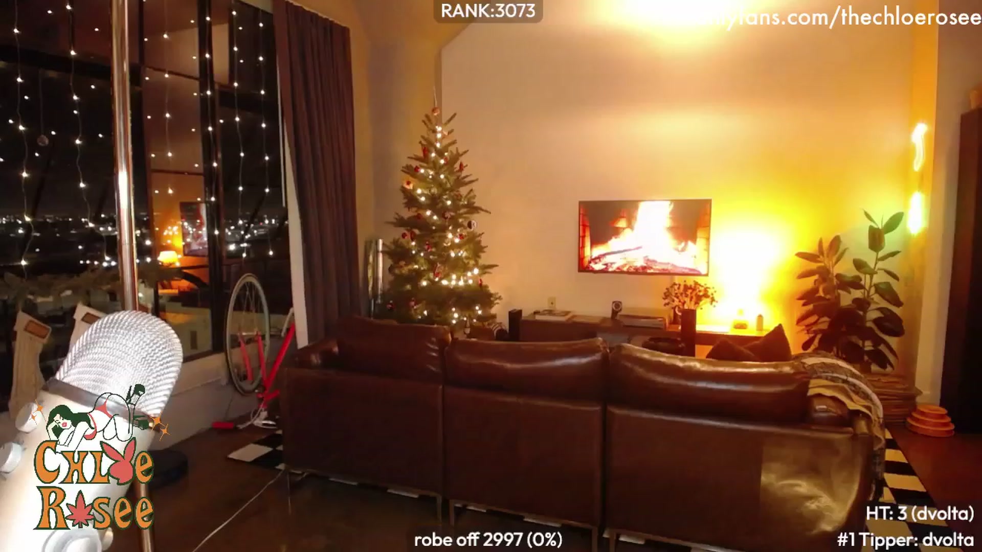 Gallery image thumbnail from ChloeRosee's myfreecams stream on, 12/18/2023, 03:02 image 5 of 20